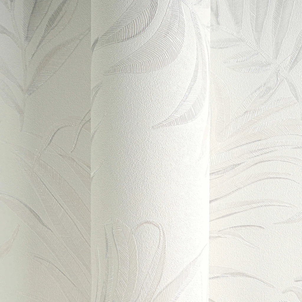 Baltas tapetes ar smalkām krēmkrāsas palmu lapām, 3011051