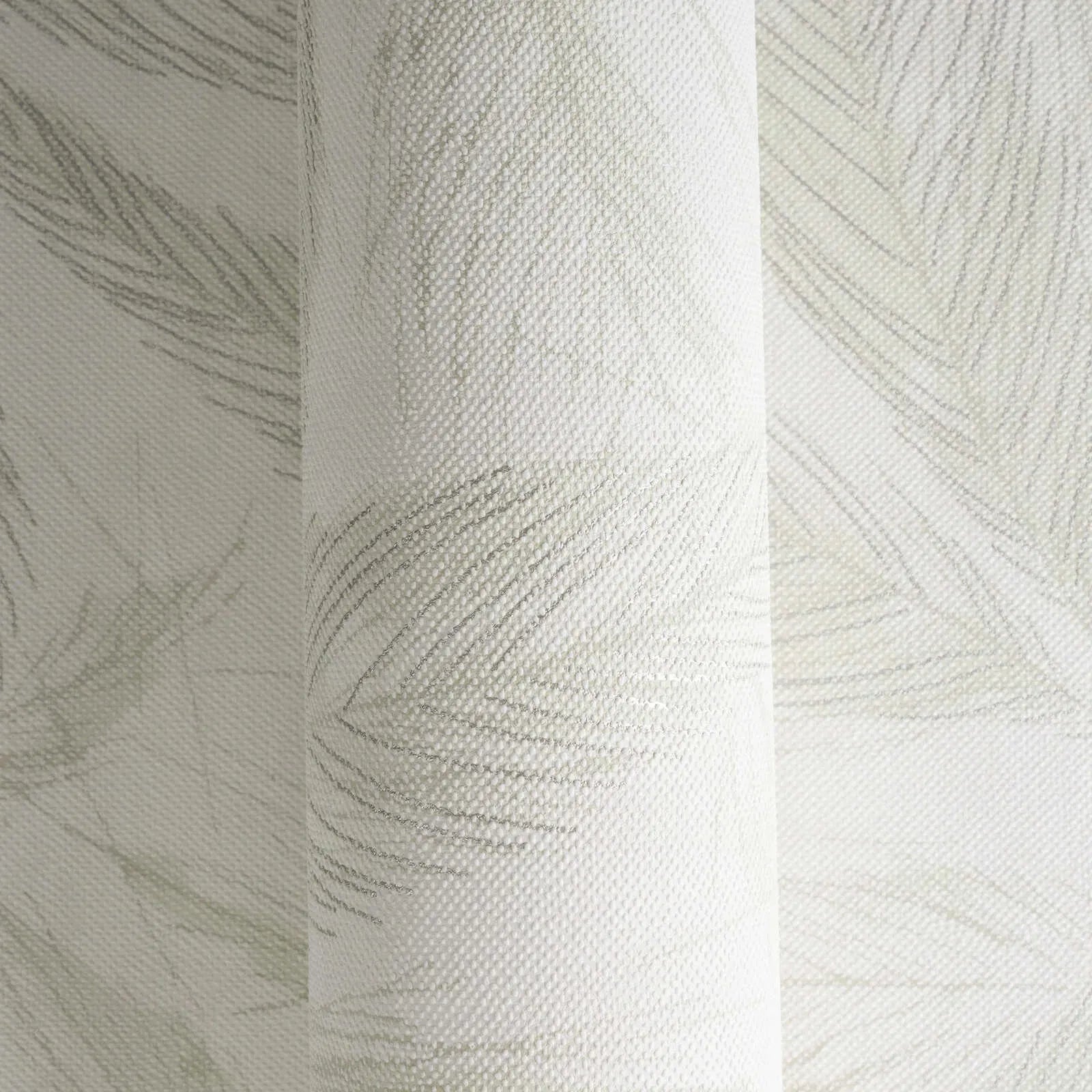 Krēmkrāsas tapetes ar spalvu rakstu un sudraba akcentiem | 3010661