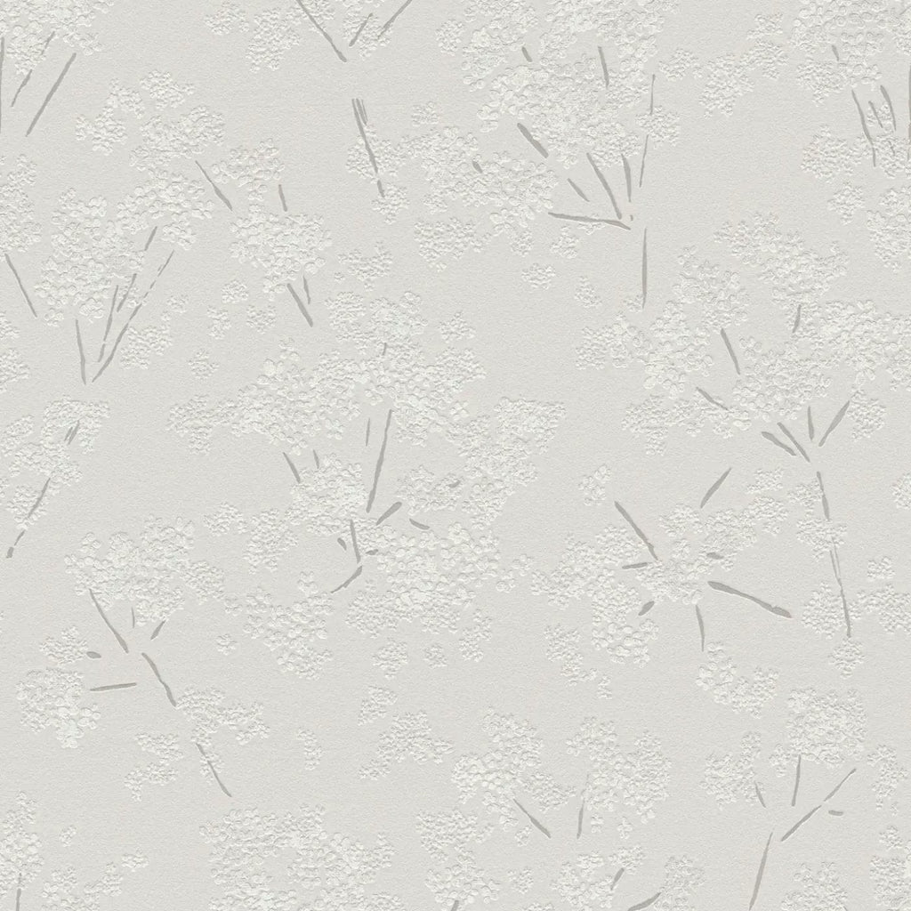 Pelēkas ziedu tapetes flizelīna stilā klasiskai un izsmalcinātai sienas noskaņai