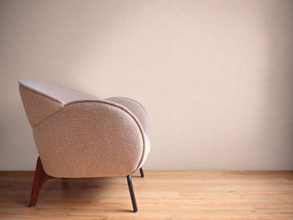 Rozā tapetes ar maigu tekstūru un rotaļīgu maigumu sievišķīgai telpai