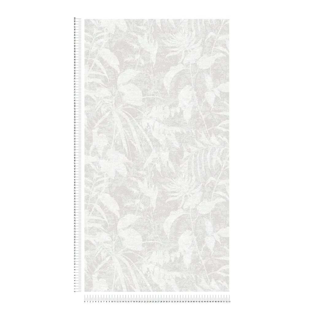 Pelēkas tapetes ar vieglu lapu motīvu un dabīgu tekstūru - guļamistabas interjerā