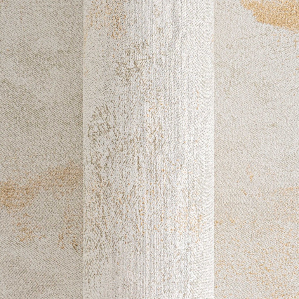 Krēmkrāsas tapetes ar mirdzošu viļņu faktūru mājīgam interjeram - vizualizācija interjerā