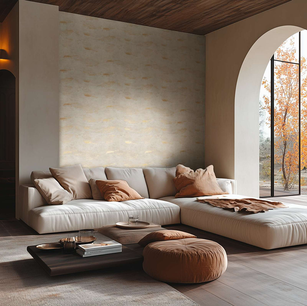 Krēmkrāsas tapetes ar mirdzošu viļņu faktūru mājīgam interjeram - kombinācija ar mebelēm