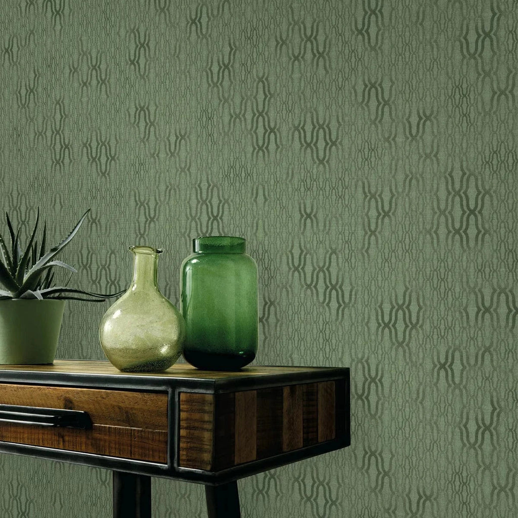Zaļas ornamenta tapetes ar matētu virsmu – dabas iedvesmots interjera akcents  