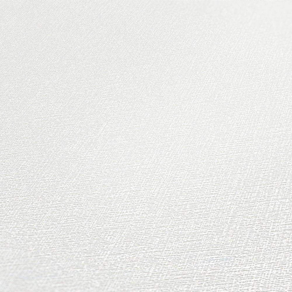 Matētas baltas tapetes ar smalku tekstūru neitrālam un vieglam interjeram