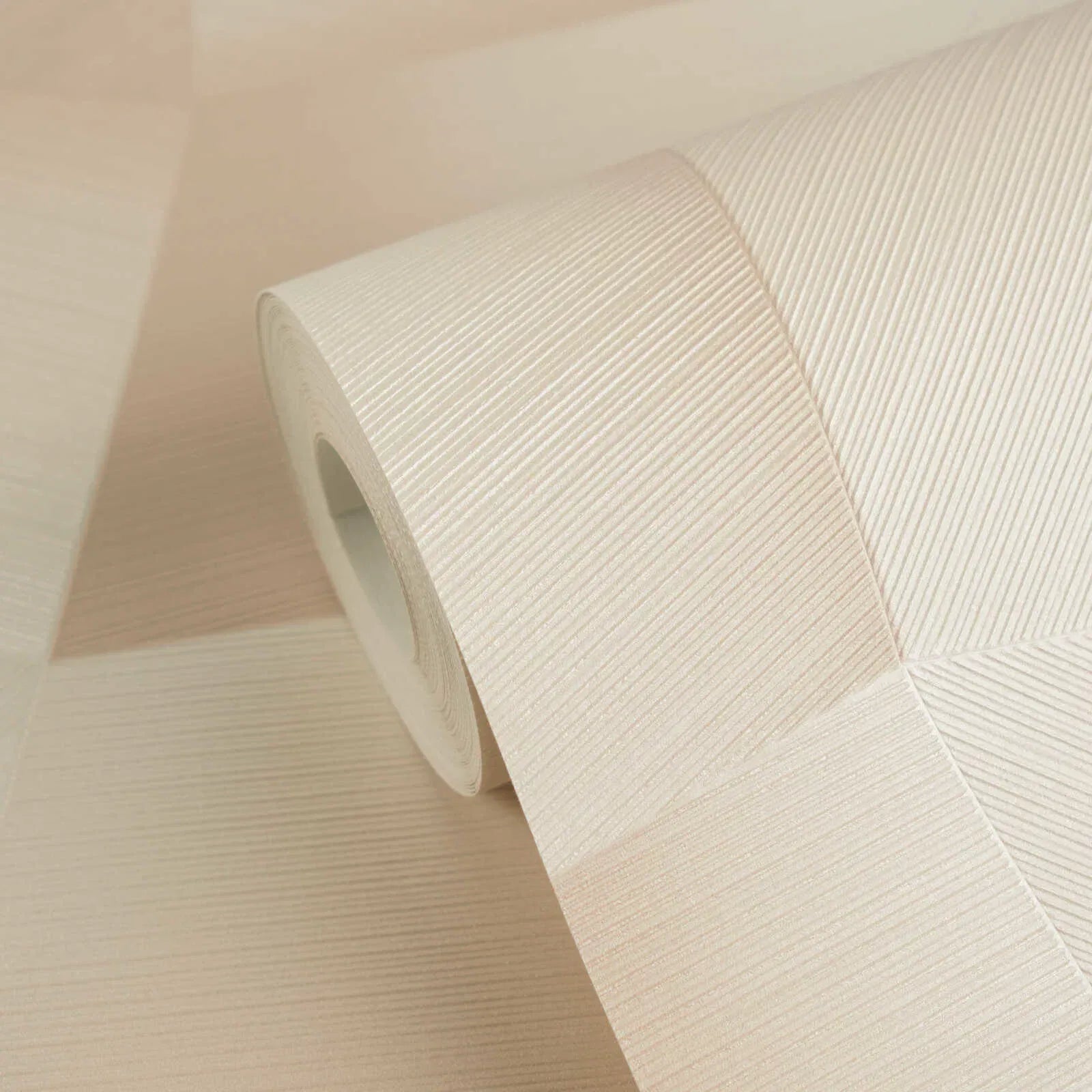 Bēšas mūsdienīgas tapetes ar 3D ģeometrisku tekstūru | 3012646