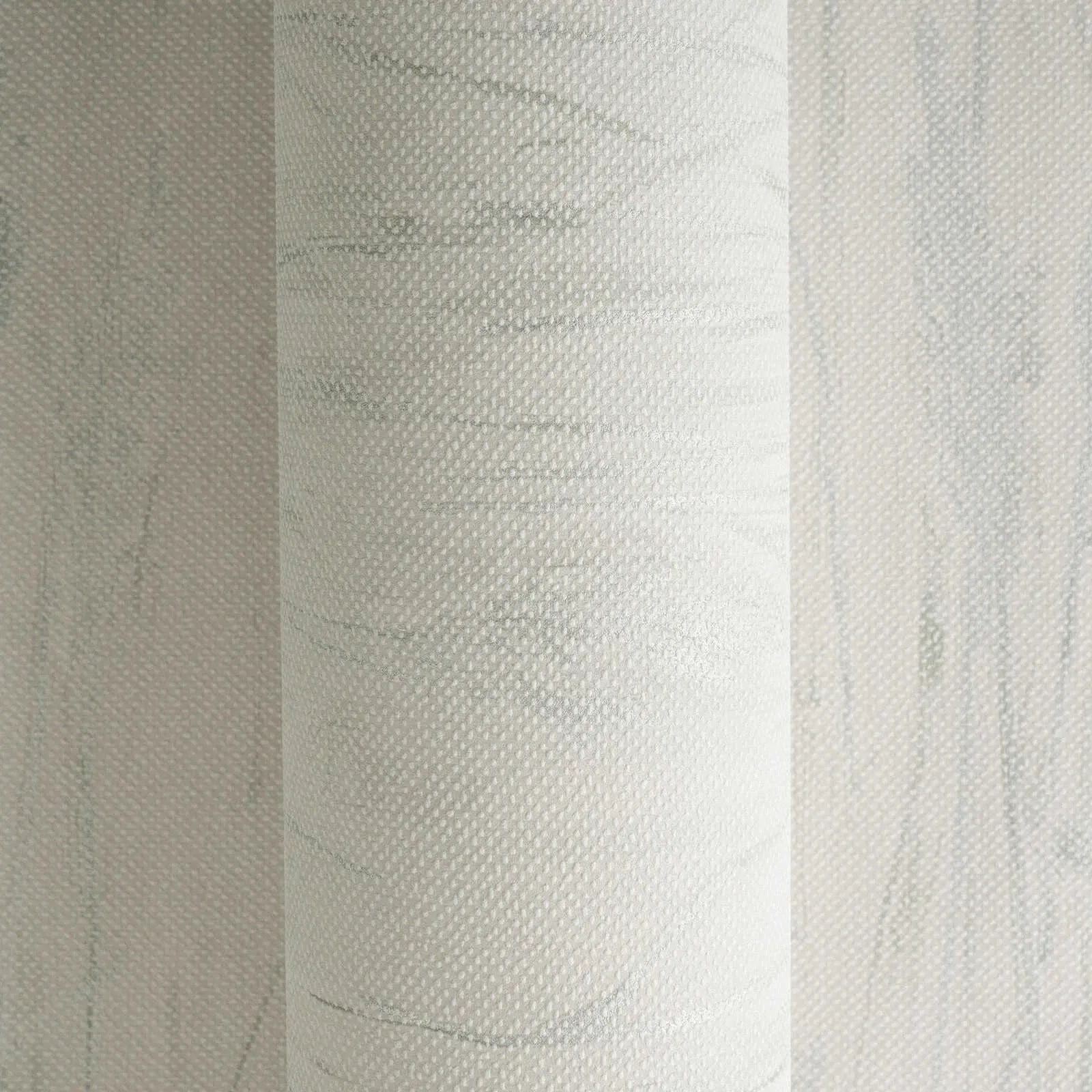 Pelēki zaļas tapetes ar filigrānu zāles rakstu un spīdumu | 3010641