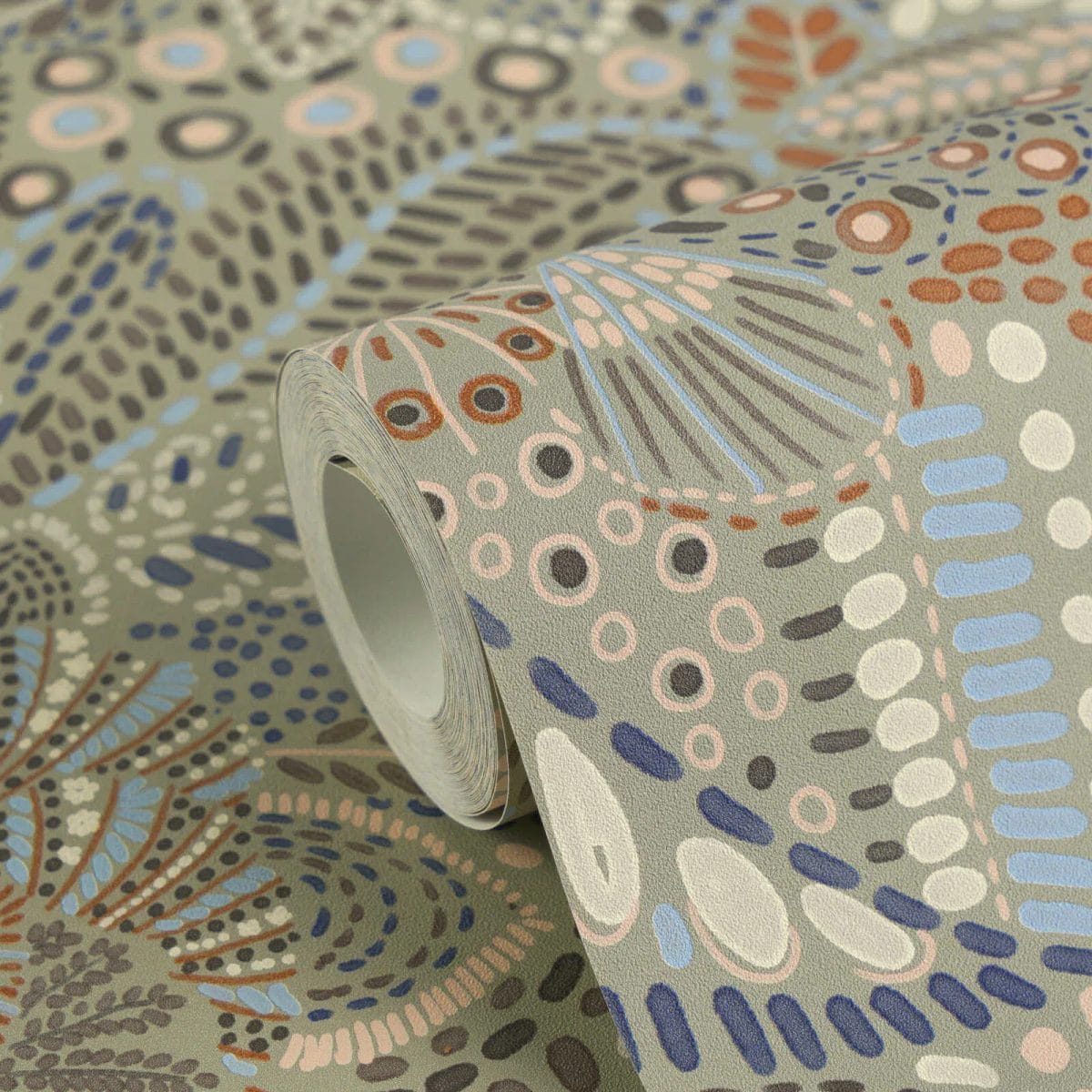 Zili pelēkas tapetes ar ziedu ornamentiem un matētu faktūru | 2763737