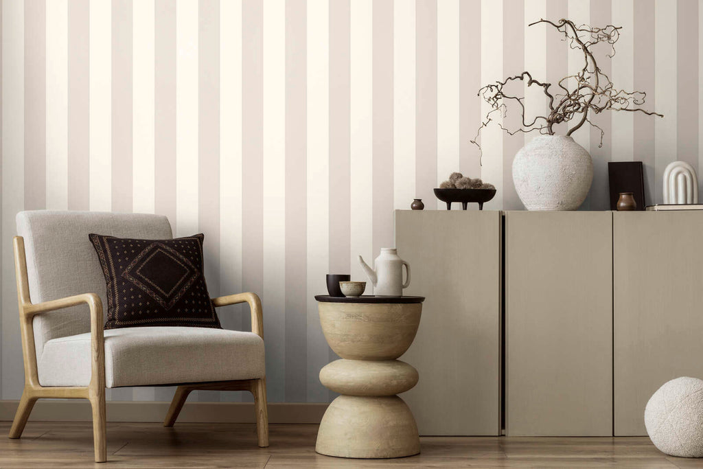 Modernas svītrainas tapetes ar vizuālu dziļumu dinamiskam interjeram