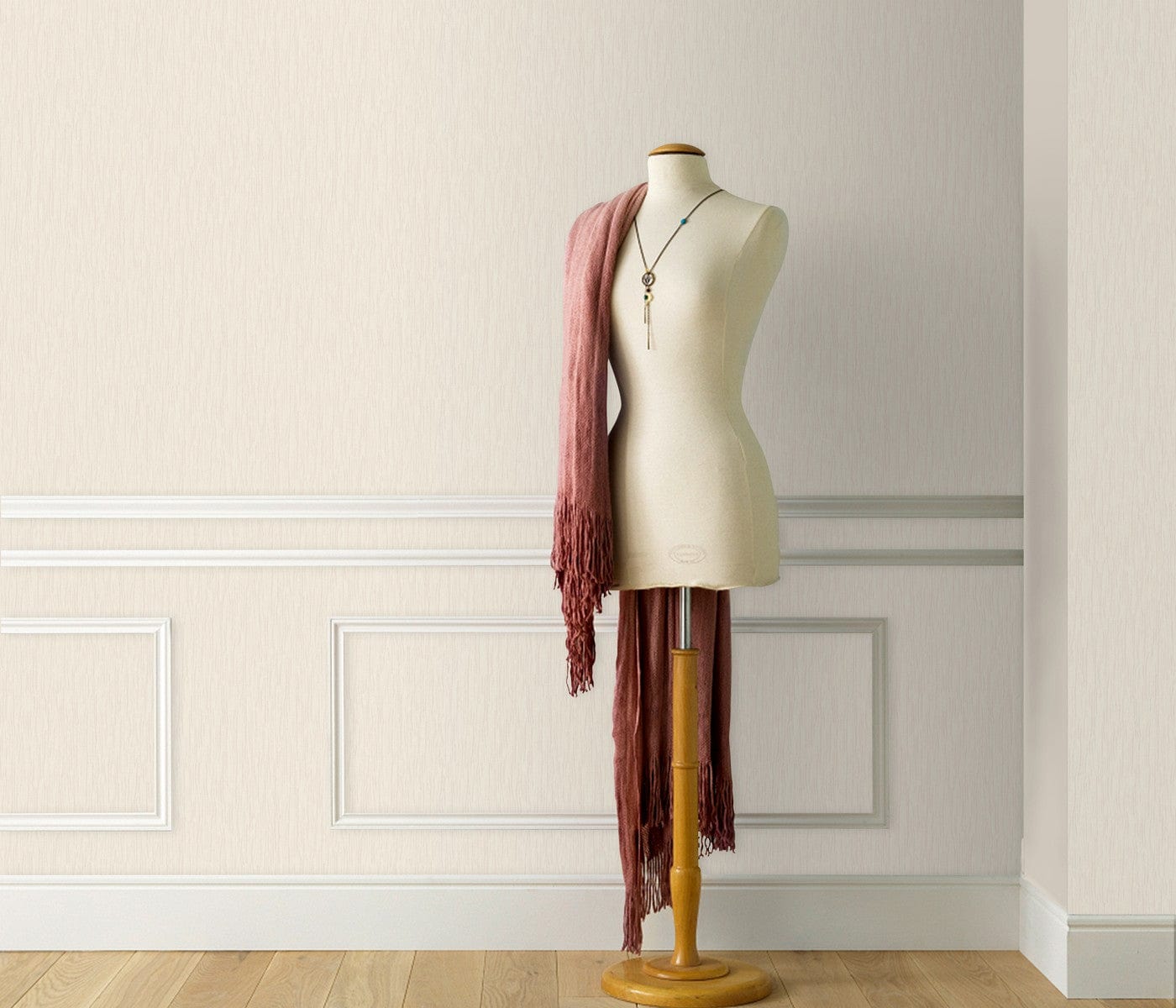 Krēmkrāsas tapetes ar viļņotām līnijām un smalku mirdzuma efektu, 3745541, kabinetām - interjers 3