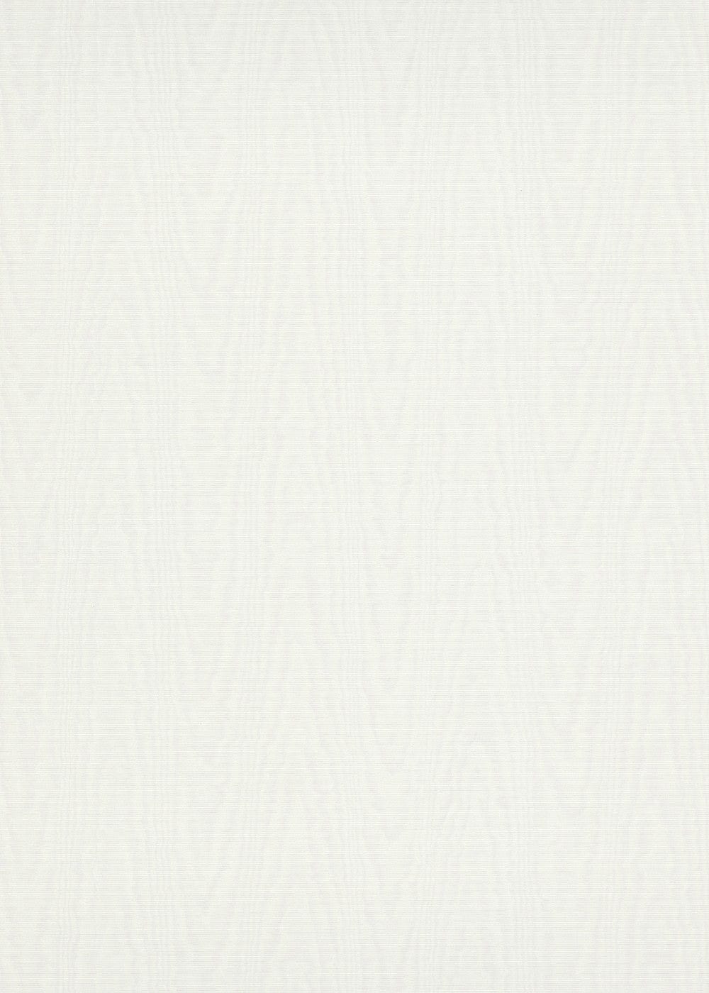 Smalkas baltas tapetes ar moirē efektu, kas piešķir elegantu tekstūru, 3731755, guļamistabai - interjers 5