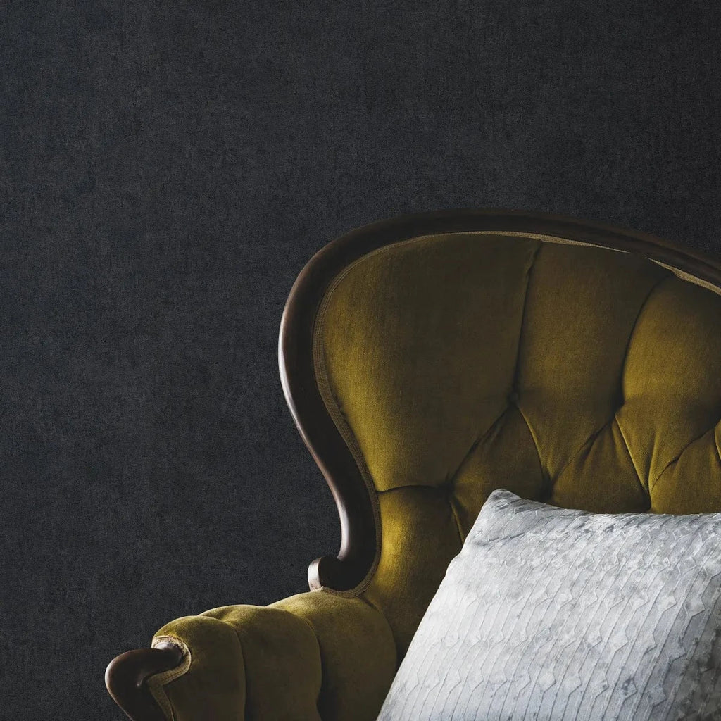 Matētas melnas tapetes ar apmetuma faktūru – mūsdienīgs akcents no Erismann  