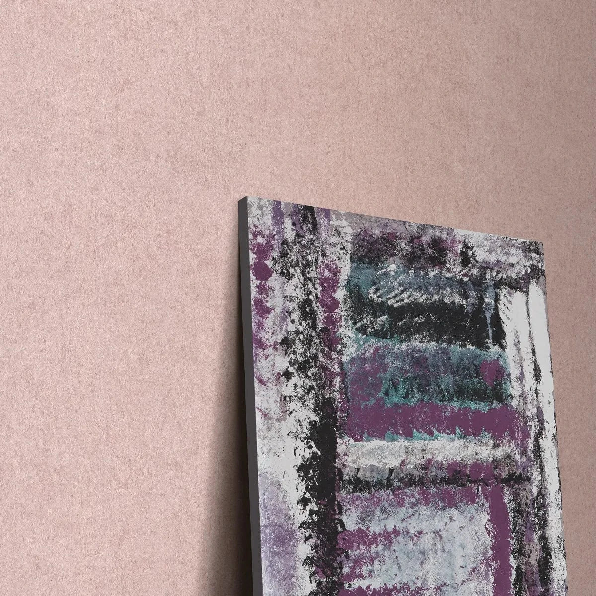 Rozā tapetes ar apmetuma faktūru un matētu virsmu – interjera iedvesma Erismann  