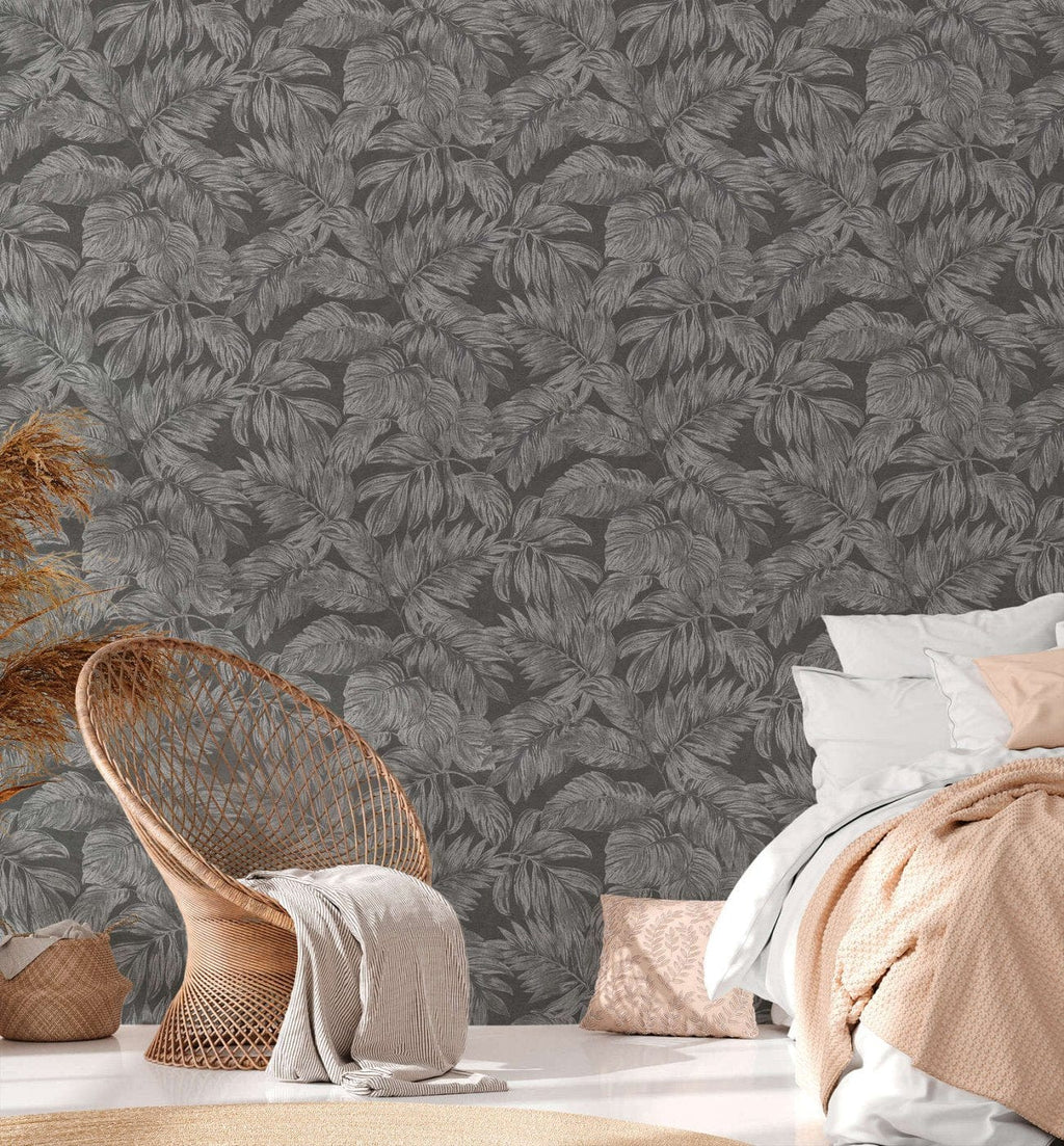 Džungļu dizaina tapetes ar sudraba un pelēkiem toņiem eksotiskai noskaņai