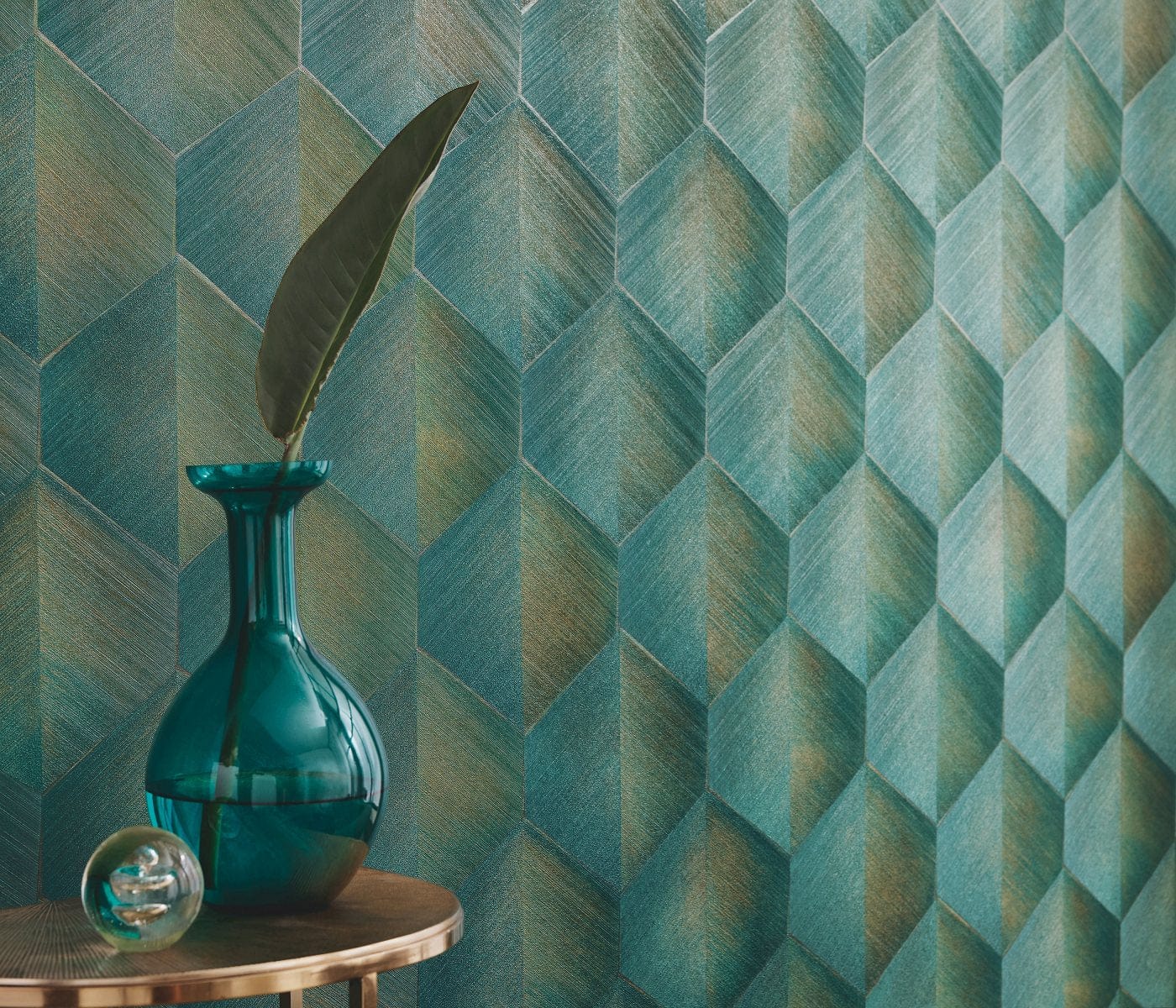 Tumši zaļas 3D tapetes ar grafisko rakstu unikālai sienu apdarei, 3751333, skats interjerā 2