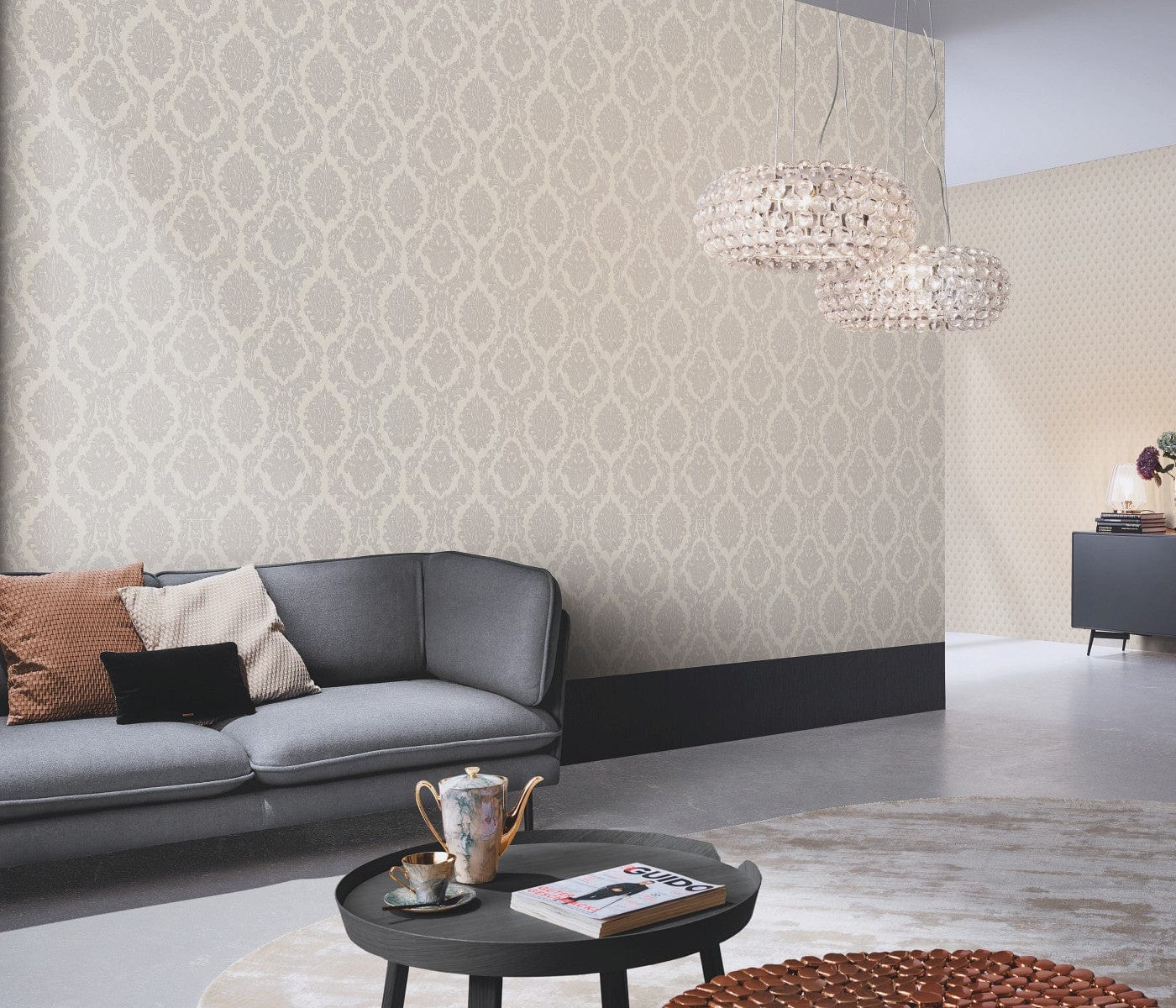 Krēmkrāsas tapetes ar  damaskas rakstu, satīna spīdums, 3731302, viesistabai - interjers 3