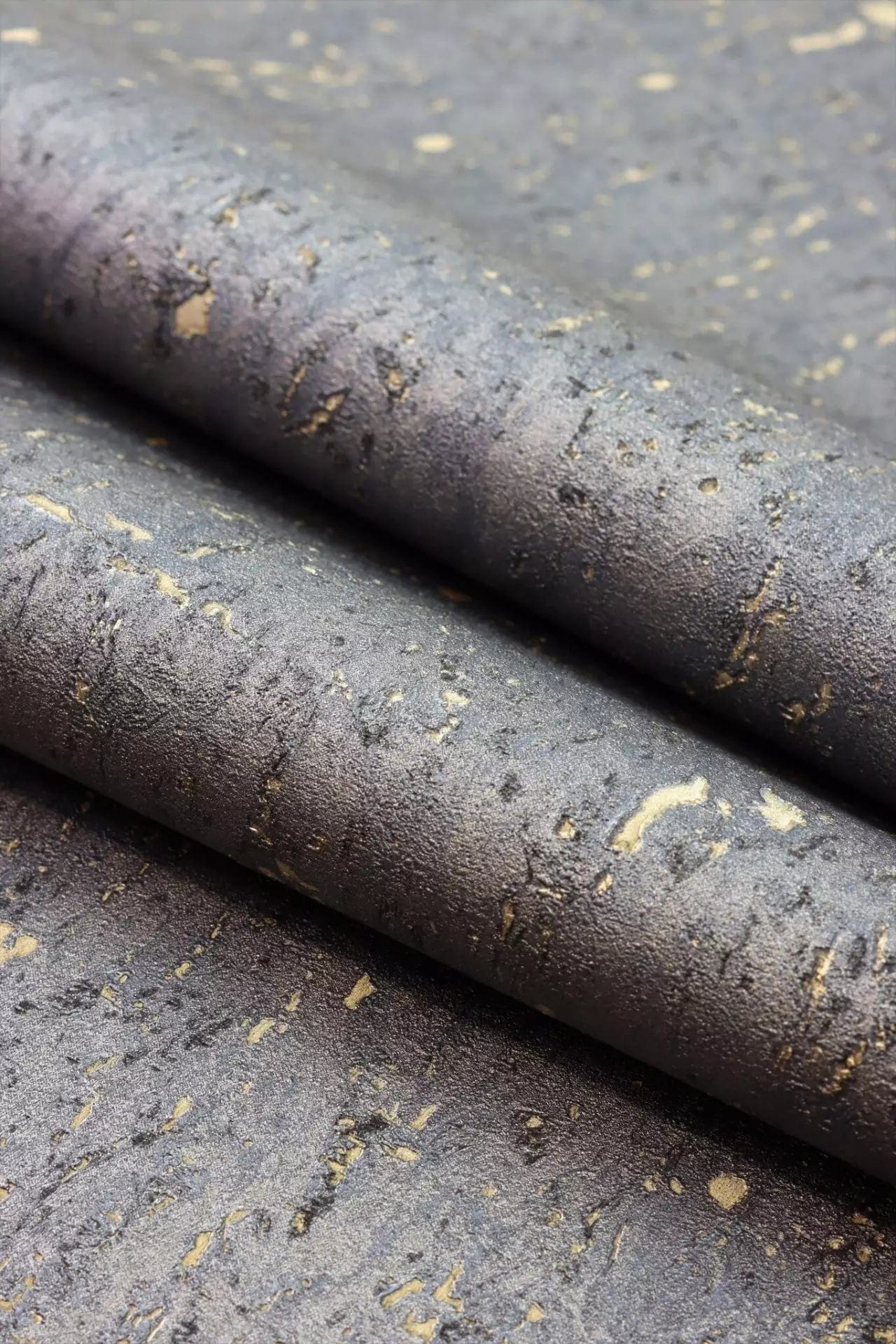 Tapetes ar korķa efektu, melnā krāsā ar izteiktu patinu, RASCH, 538359, Curiosity