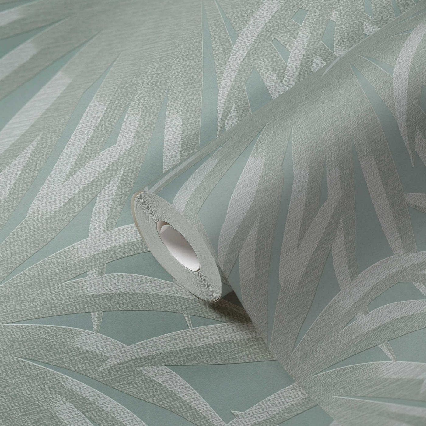 Piparmētru zaļas tapetes ar tropisku palmu dizainu svaigai atmosfērai