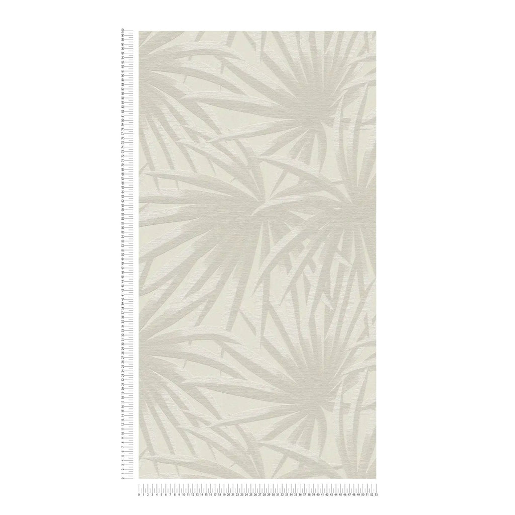 Taupe toņa tapetes ar tropisku dizainu dabiskai un mierīgai atmosfērai