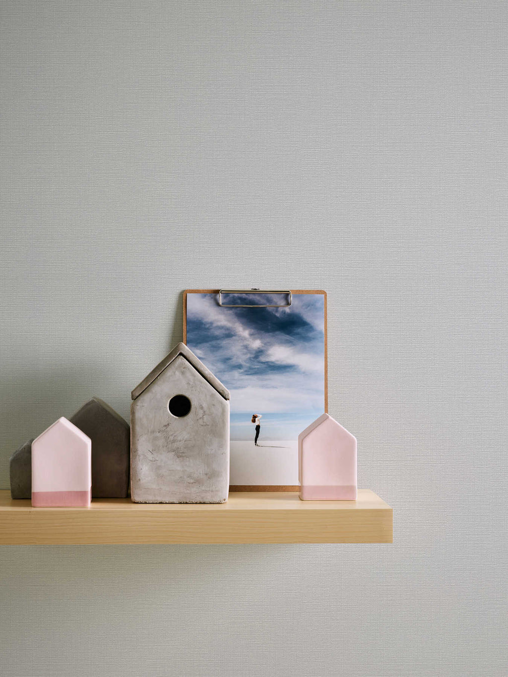 Vintage iedvesmotas pelēkas tapetes ar auduma efektu stilīgam sienas noformējumam