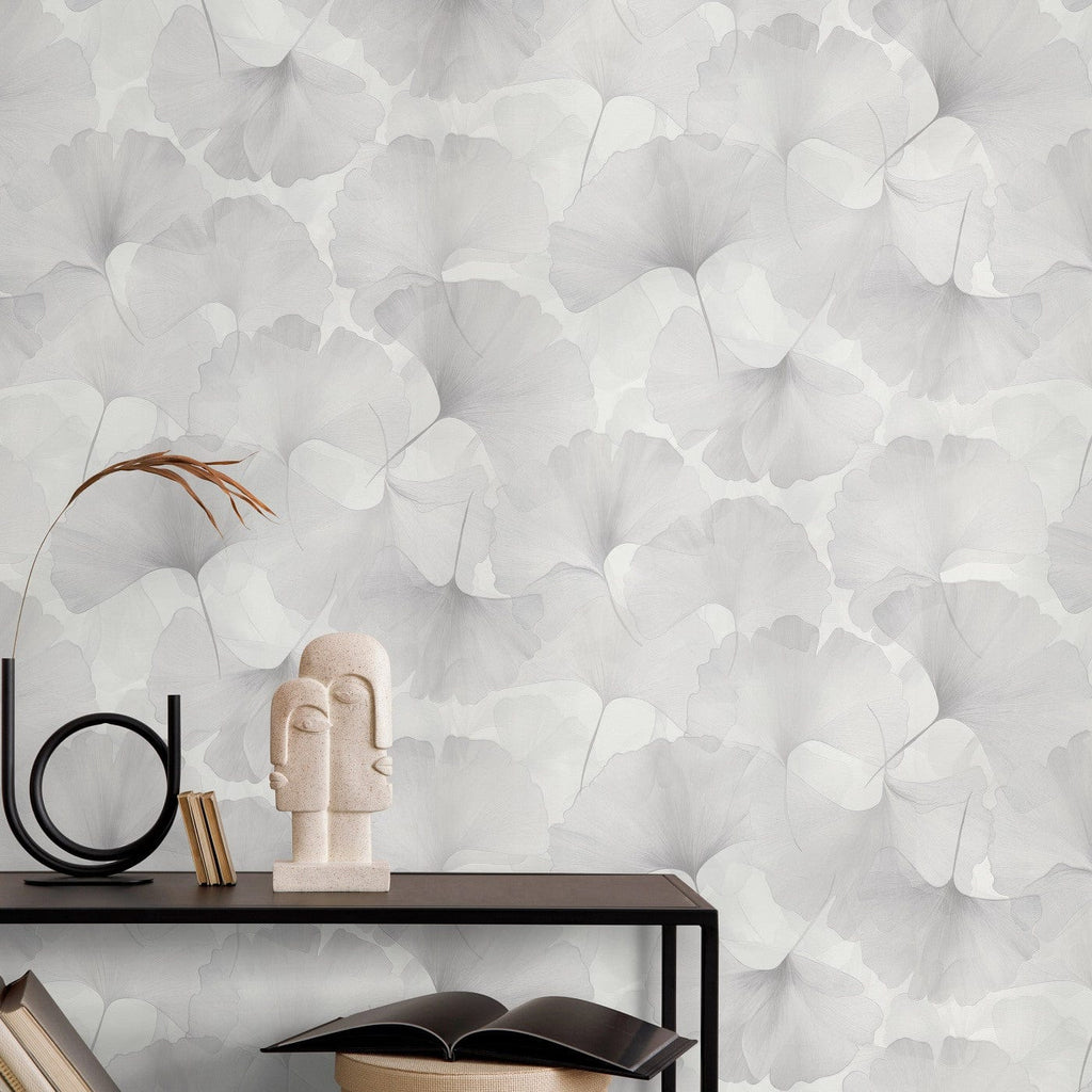 Erismann tapetes ar smalkām ginkgo lapām gaiši pelēkā krāsā 3774767