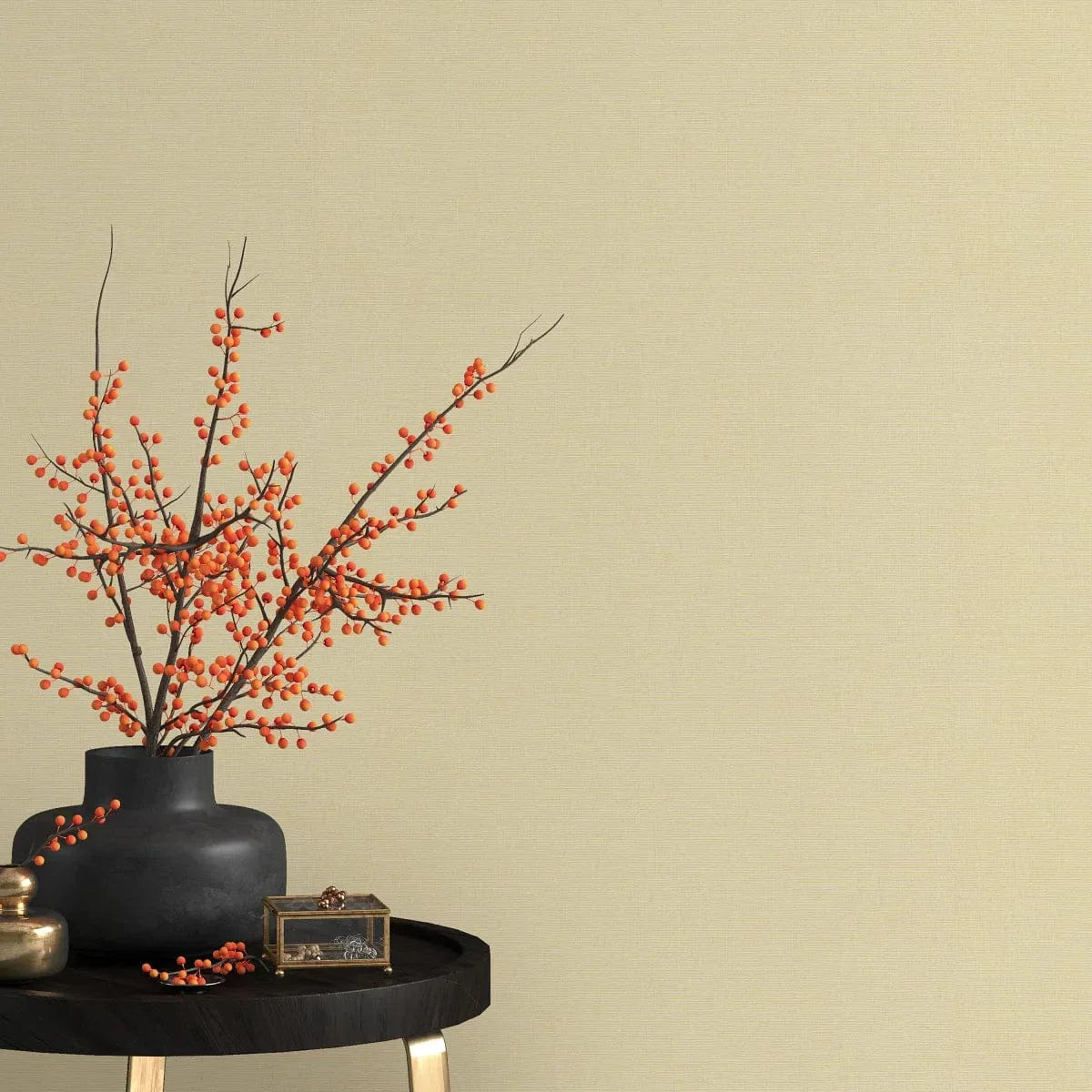 Bēšas matētas tapetes ar auduma tekstūru – mājīguma sajūta sienu dizainā  