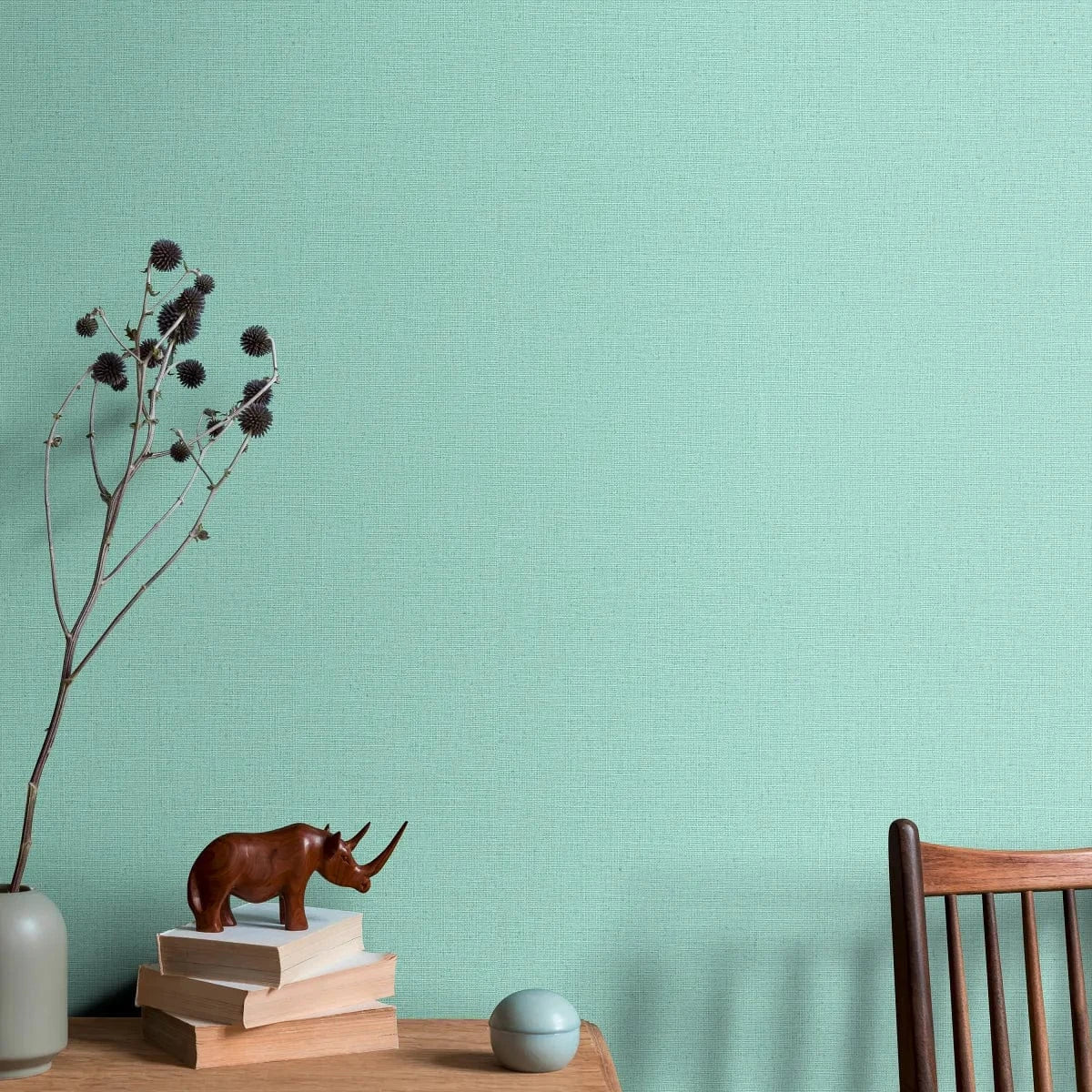 Tirkīza tapetes ar auduma rakstu – izteiksmīgs sienu akcents modernam interjeram  