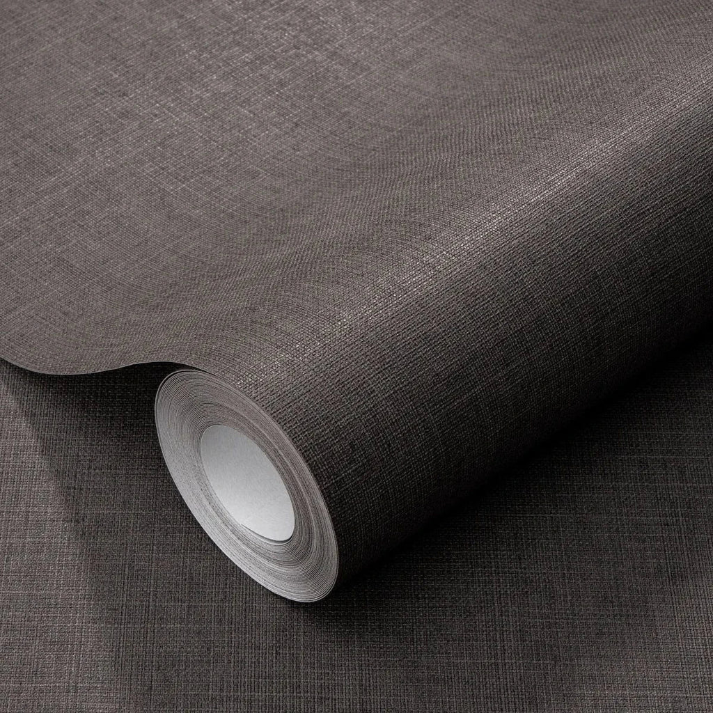 Tumši brūnas tapetes ar auduma efektu – klasiskam un izsmalcinātam interjeram  