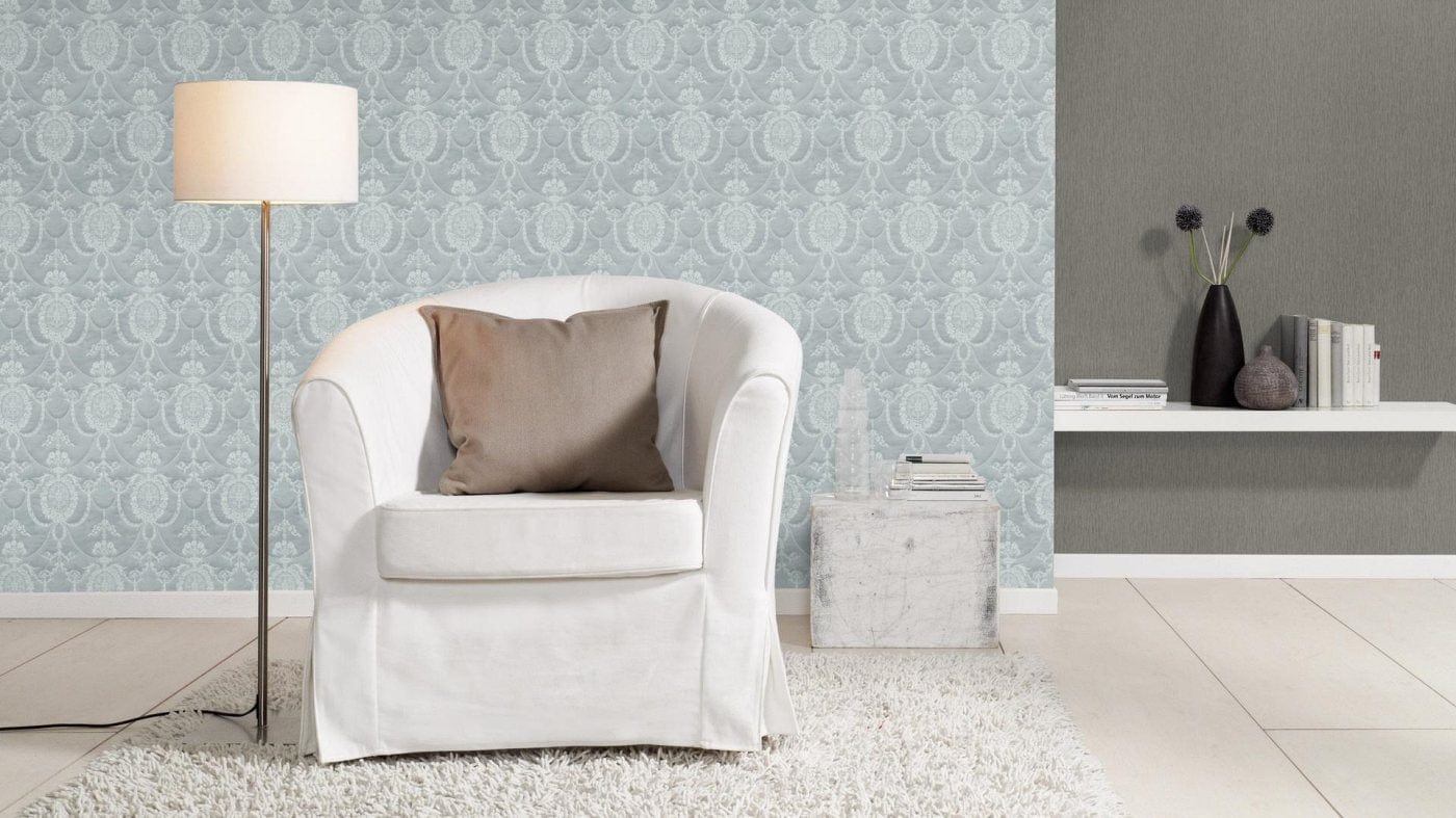 Smalka izšuvuma tapetes ar baroka ornamentu, zilā krāsā, RASCH, 570830, Trianon XIII