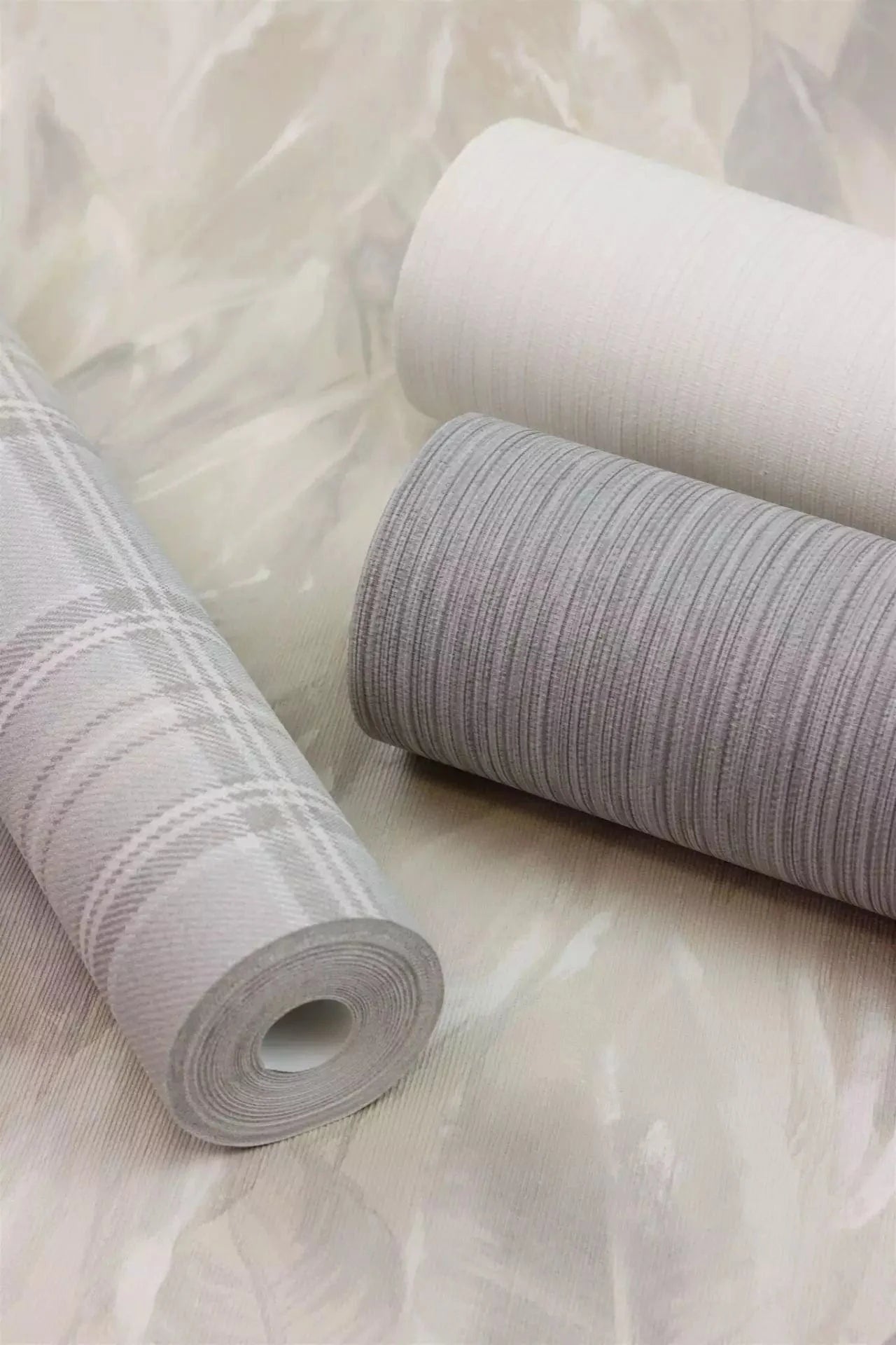 Tapetes ar tartāna rakstu, bēšu toņu niansēs, RASCH, 537444, Curiosity