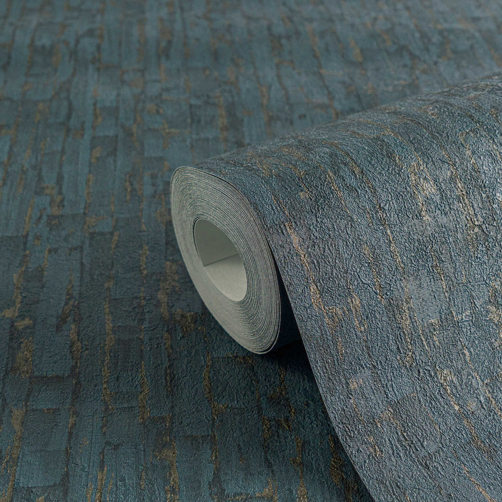 Zilzeltainas tapetes ar audumam līdzīgu virsmu un smalku reljefu - viesistabas interjerā