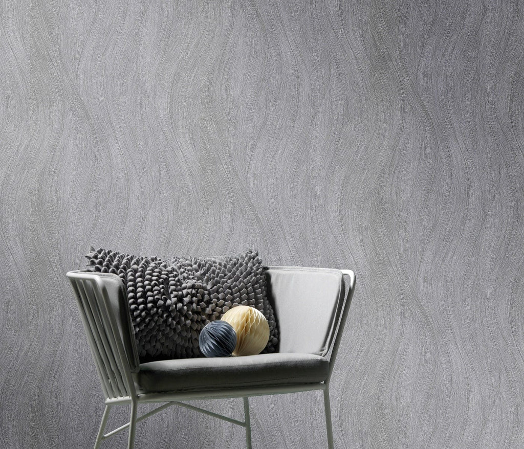 Tumši pelēkas tapetes ar viļņotu dizainu elegances un dziļuma piešķiršanai telpā, 3737103, galerija 3