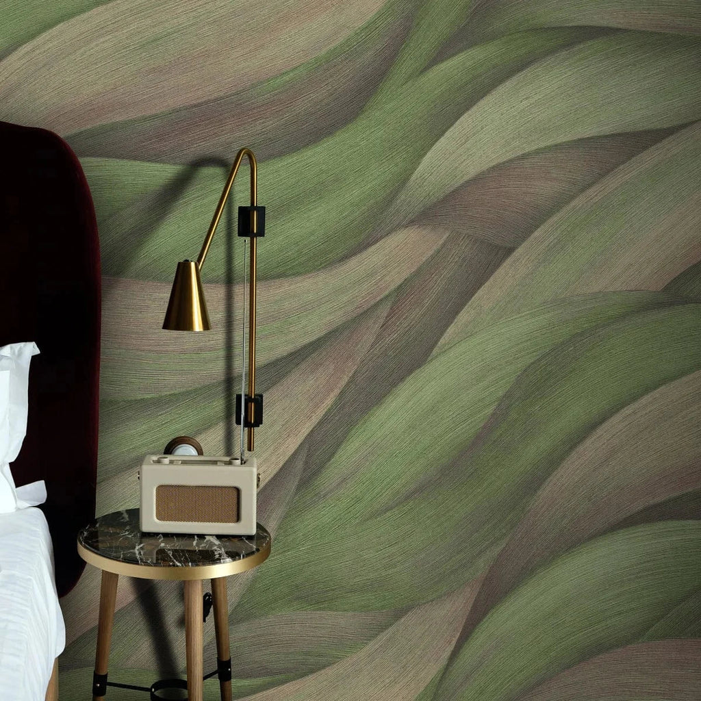 Zaļas viļņveida tapetes – dabisks un atsvaidzinošs interjera akcents  