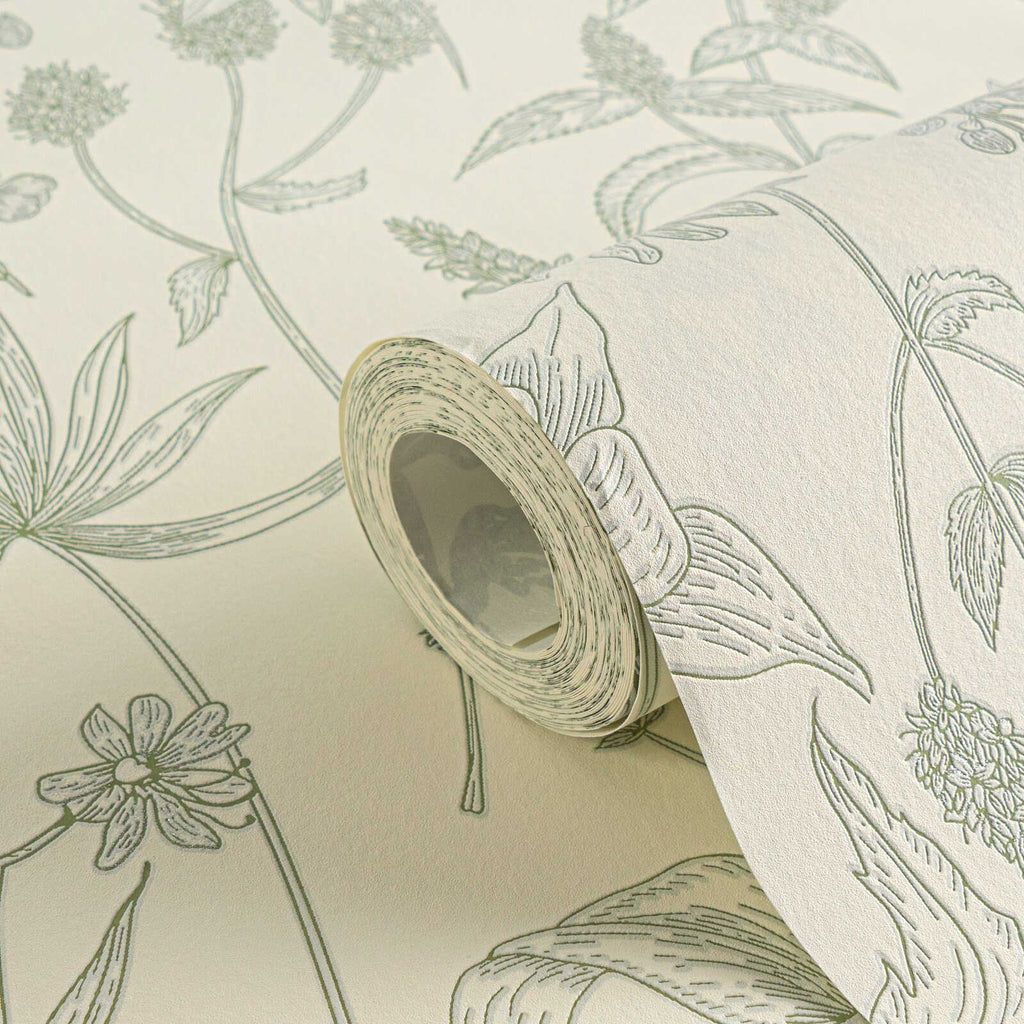 Romantiskas ziedu tapetes maigās krāsās sievišķīgai telpas noskaņai