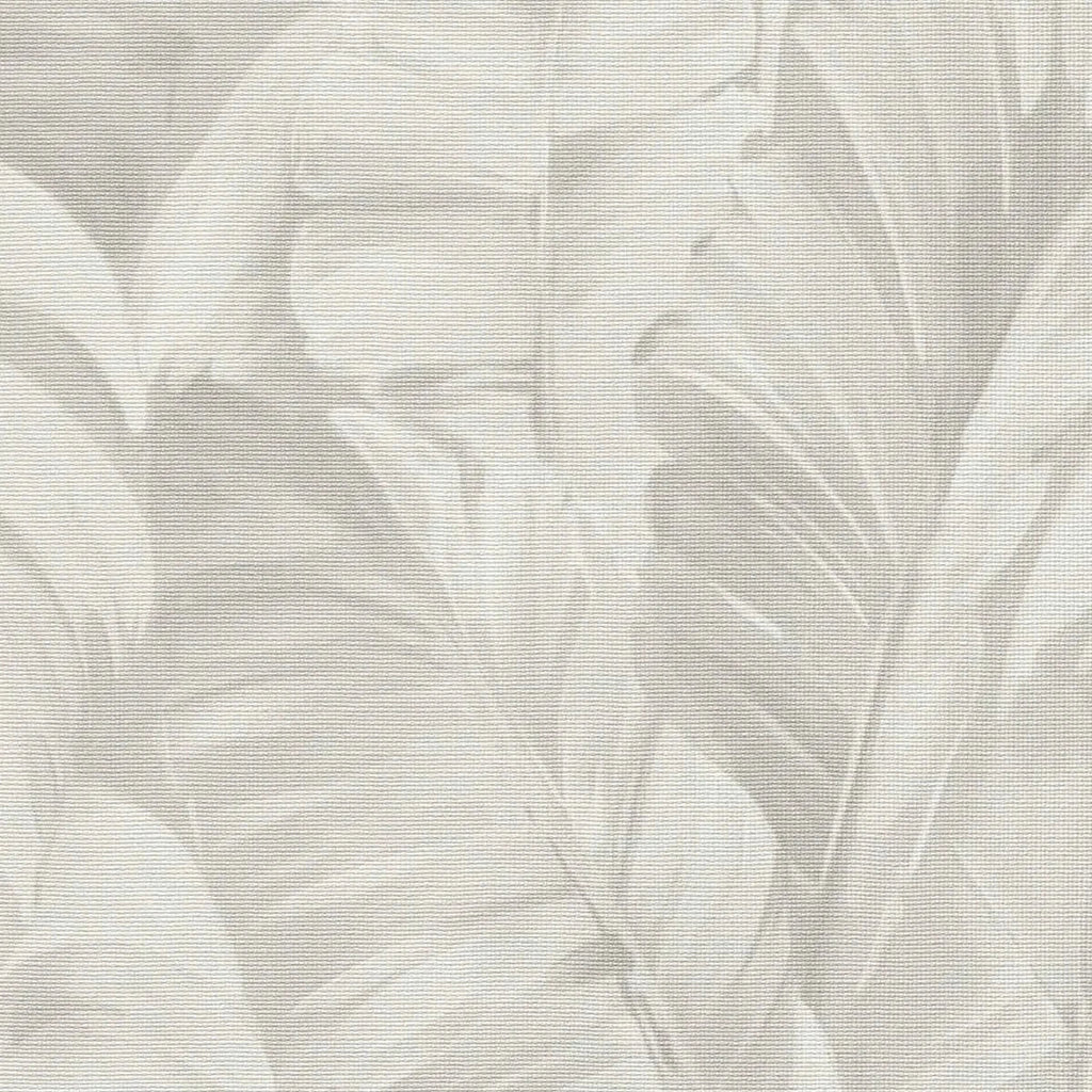 Pelēkas tropiskās tapetes ar tekstila efektu interjerā – iedvesma no Erismann  