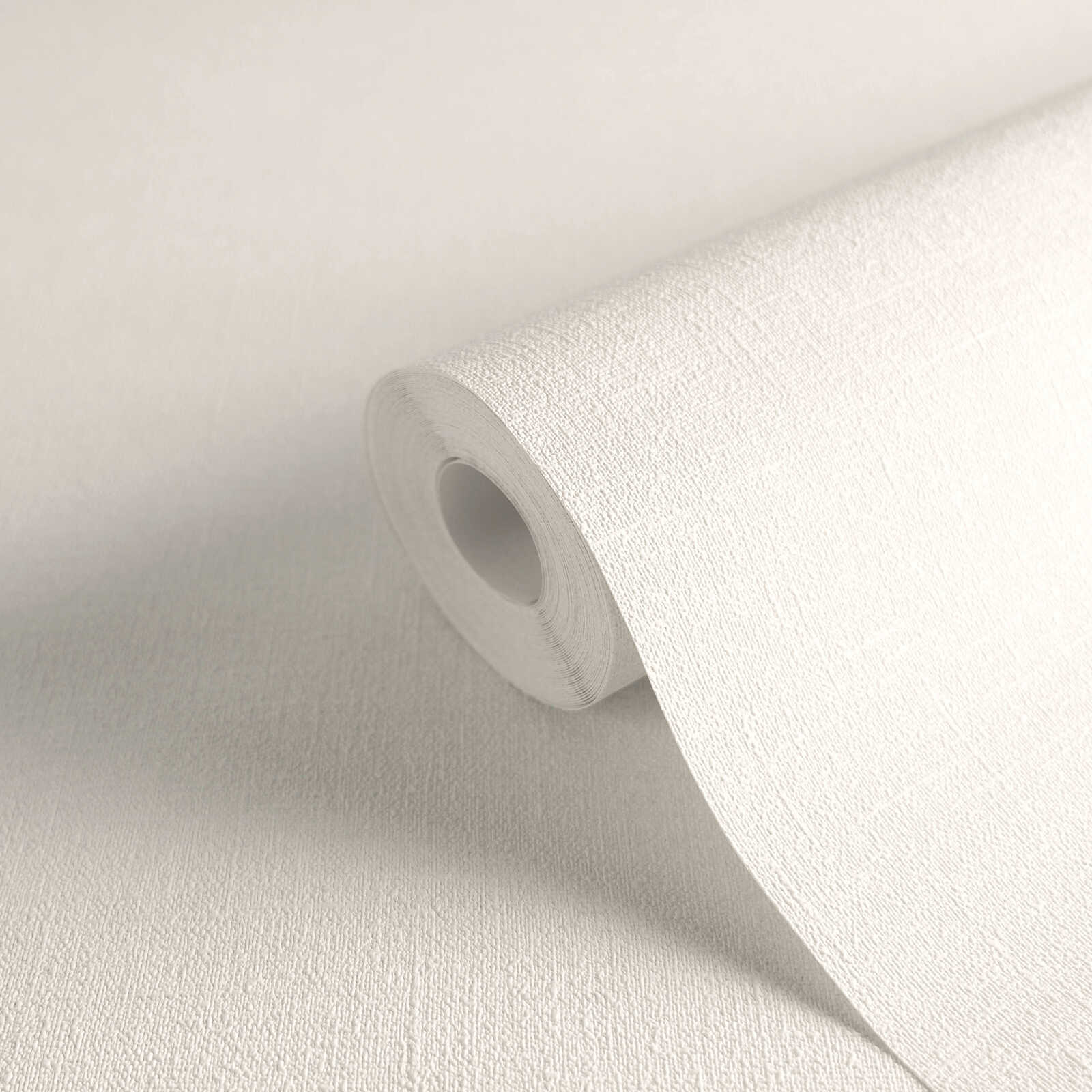 Balti/pelēkas tapetes ar strukturētu virsmu, matēts pārklājums- idejas interjerām