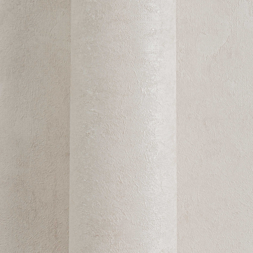 Krēmkrāsas tapetes ar satīna spīdumu klasiskā stilā - istabas interjerā