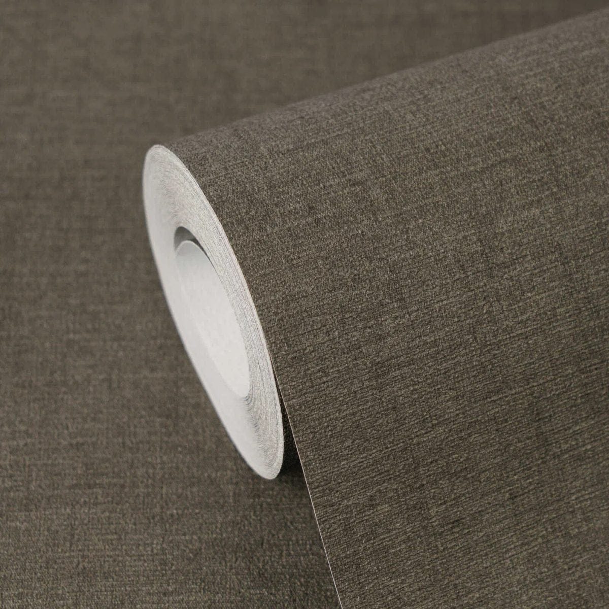 Tumši brūnas vienkrāsainas tapetes ar vieglu tekstūru un spīdumu | 3012160