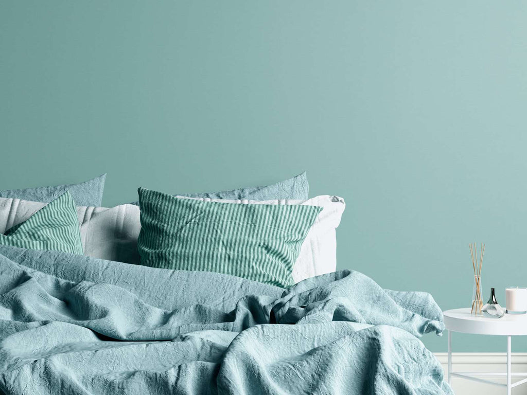 Tirkīza tapetes ar vienkrāsainu lina rakstu - idejas interjerām