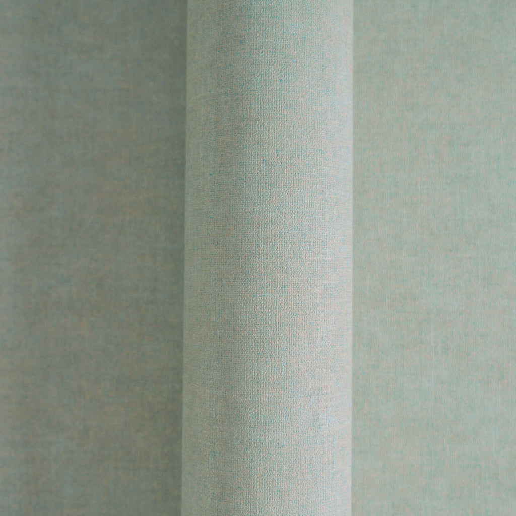 Vienkrāsainas tapetes ar auduma efektu modernam interjeram - idejas interjerām