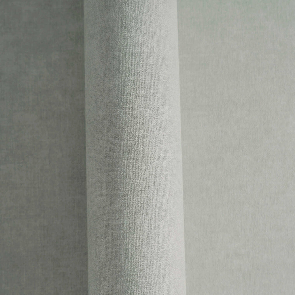 Tekstilizskata tapetes pelēkā krāsā — vienkrāsainas - idejas interjerām