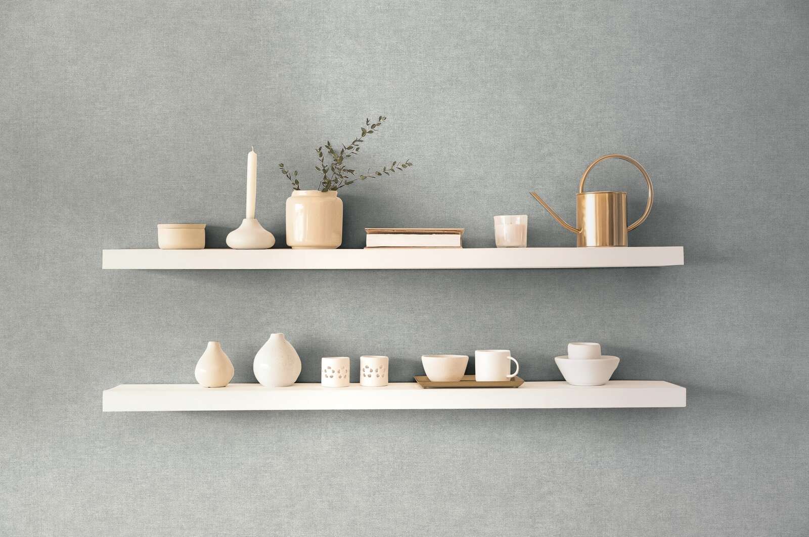 Tumši pelēkas tapetes ar auduma izskatu - idejas interjerām