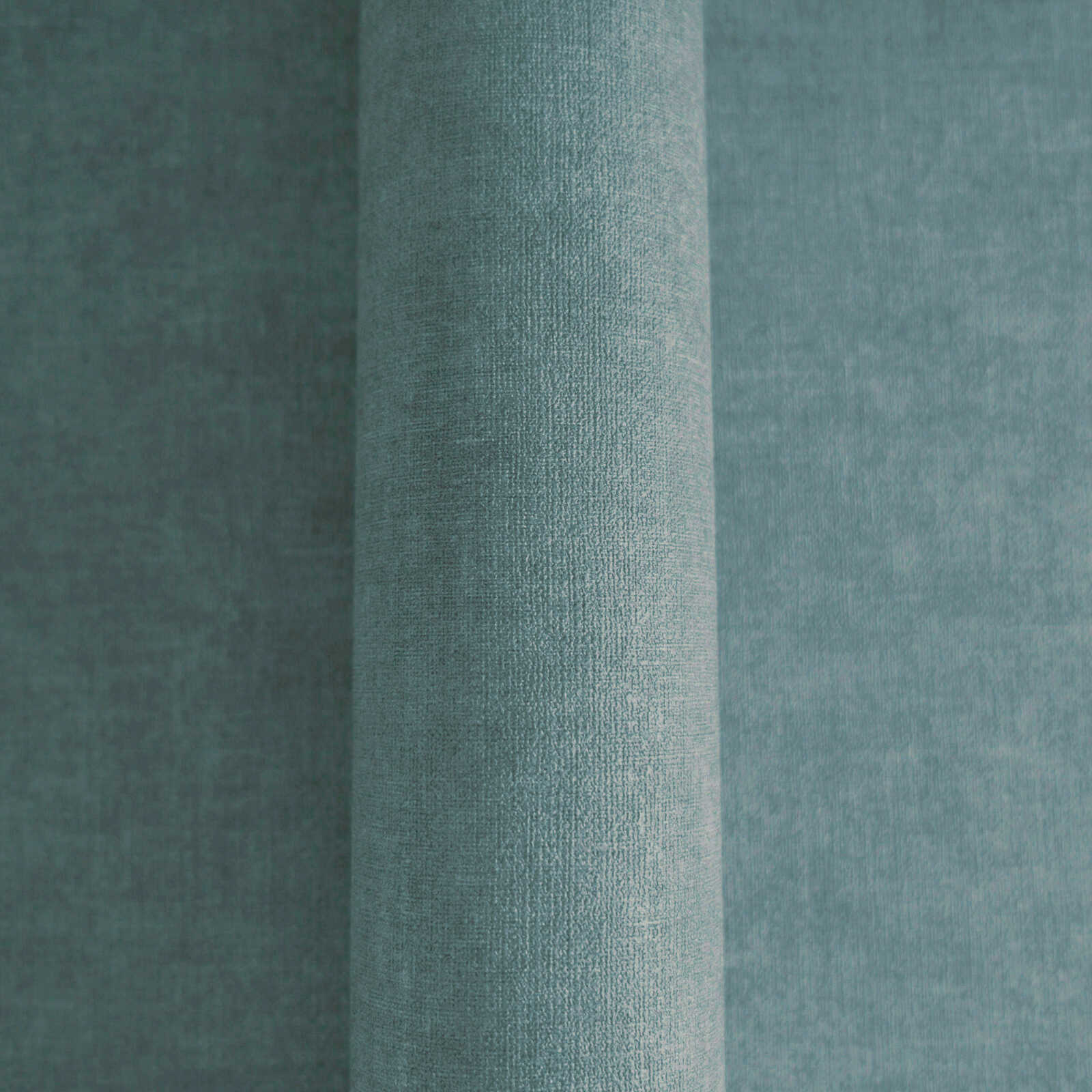 Zilas tapetes ar tekstilveida faktūru — vienkrāsains stils - idejas interjerām