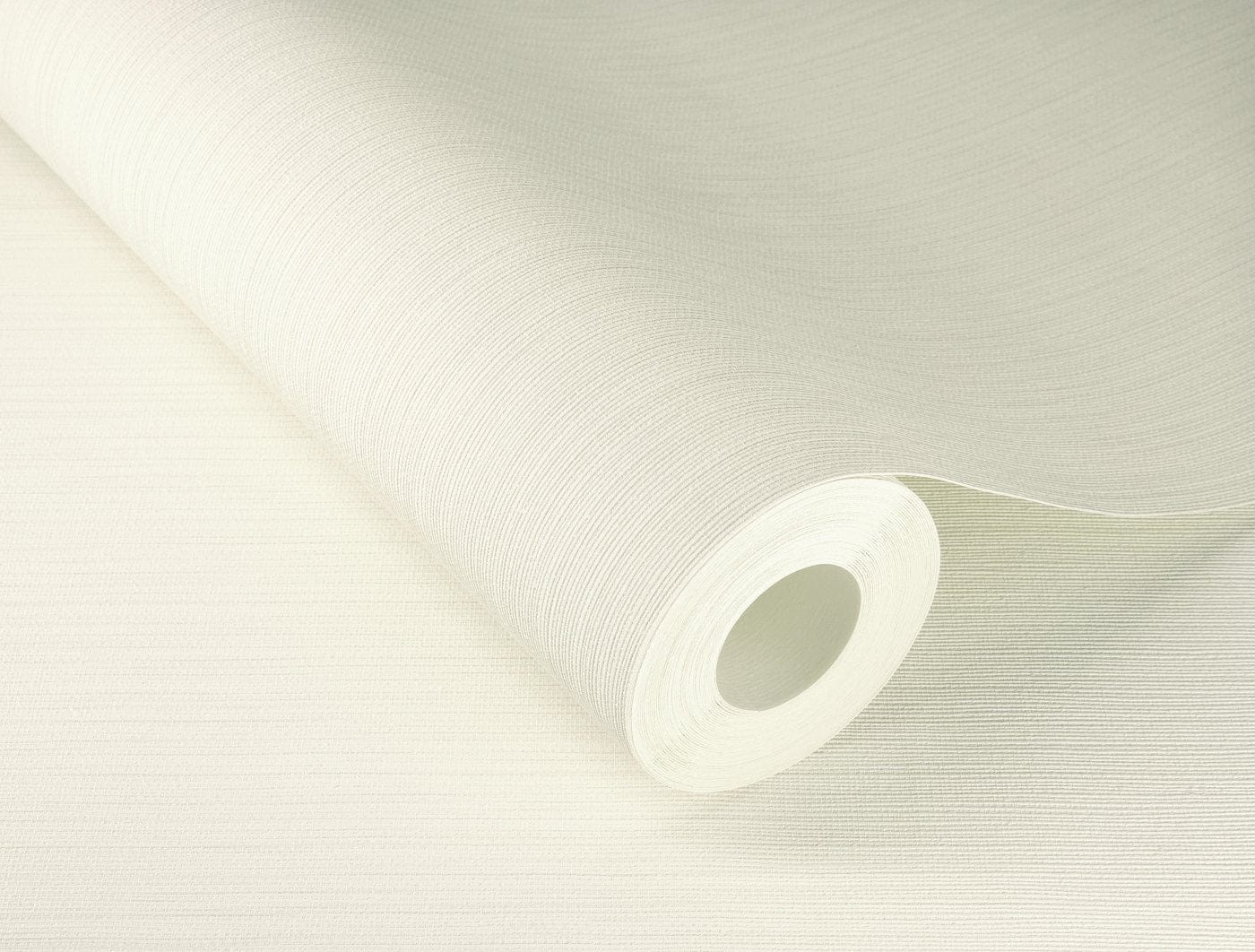Vienkrāsainas tapetes ar vertikāli strukturētu tekstūru, baltā krāsā, RASCH, 537604, Curiosity