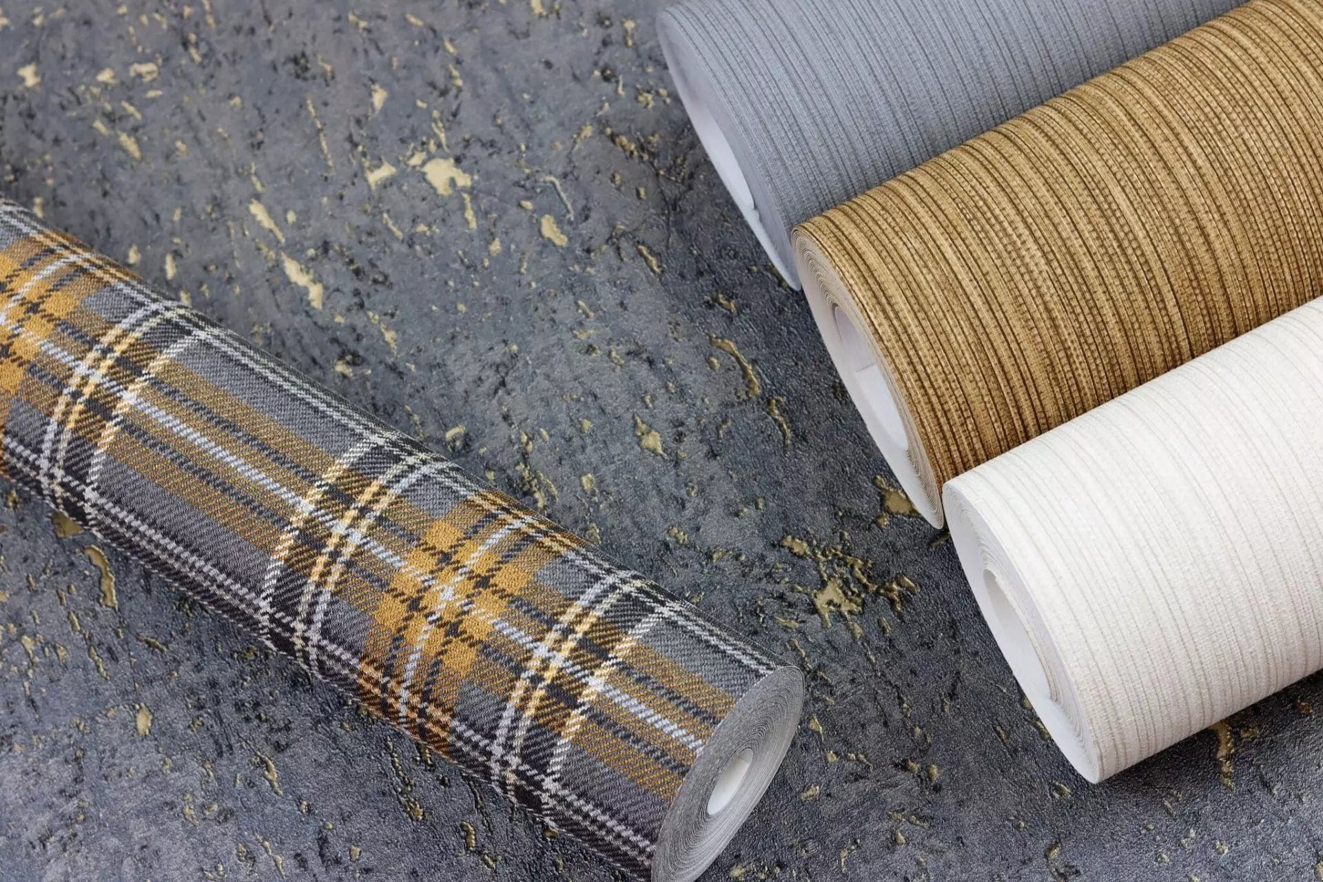 Vienkrāsainas tapetes ar vertikāli strukturētu tekstūru, krēmkrāsā, RASCH, 537628, Curiosity