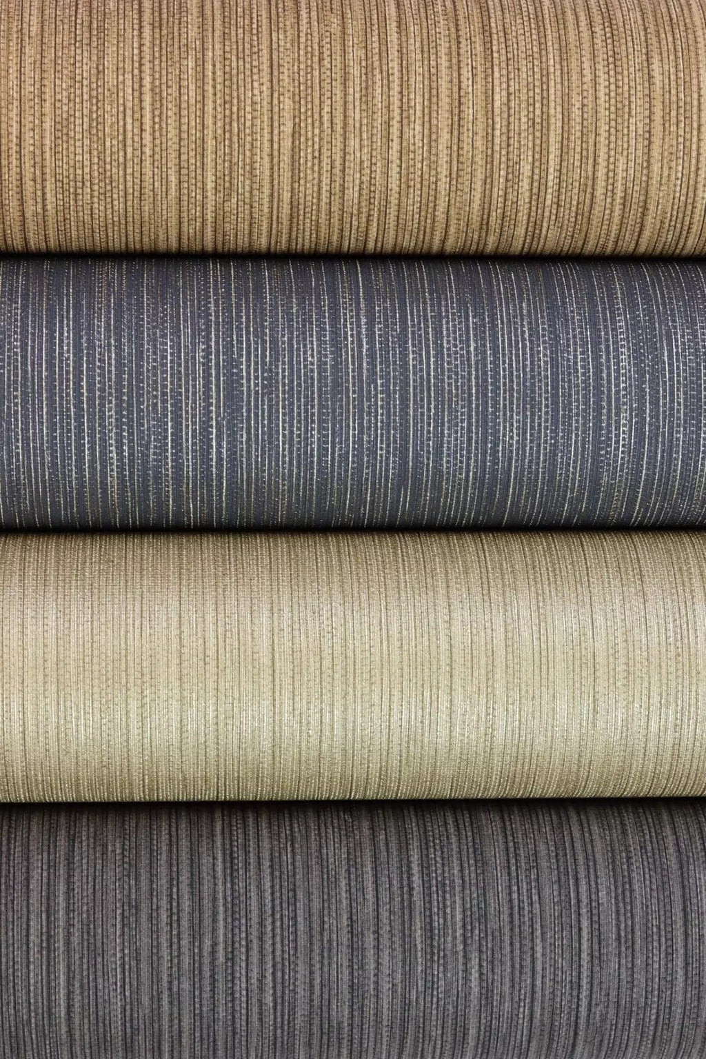 Vienkrāsainas tapetes ar vertikāli strukturētu tekstūru, tumši brūnā krāsā, RASCH, 537758, Curiosity