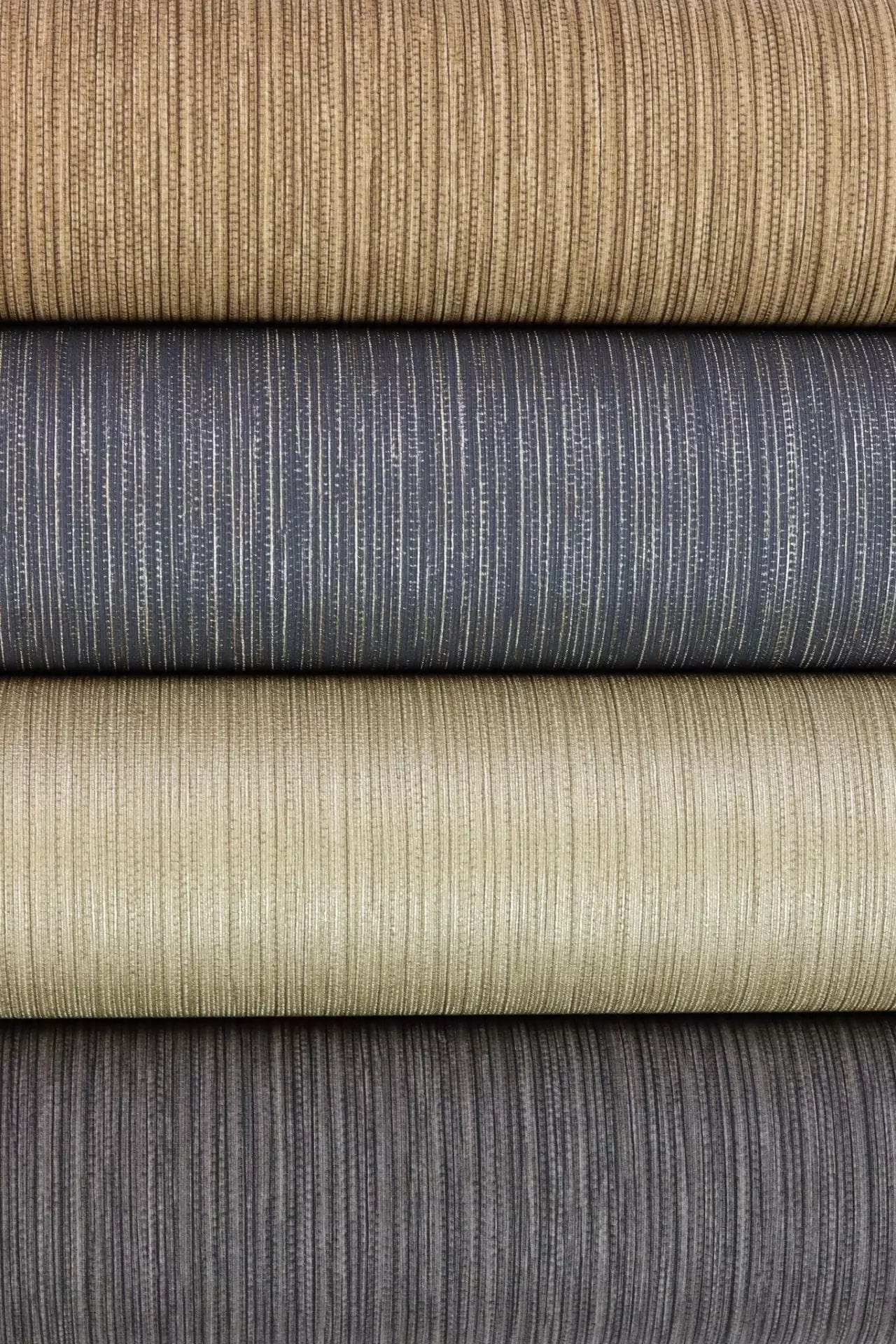 Vienkrāsainas tapetes ar vertikāli strukturētu tekstūru, tumši brūnā krāsā, RASCH, 537758, Curiosity