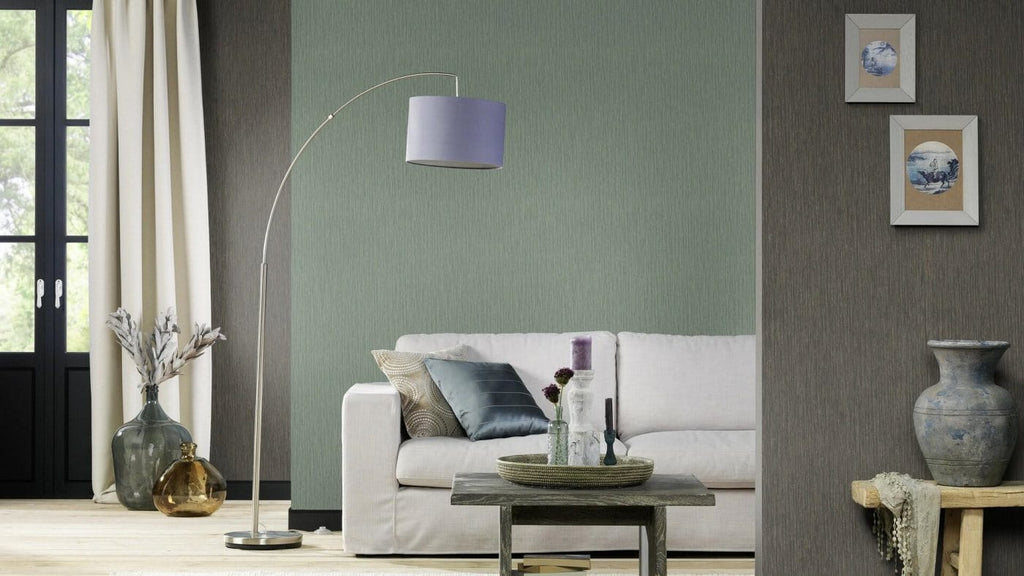 Vienkrāsainas tapetes ar vertikāli strukturētu tekstūru, tumši zaļā krāsā, RASCH, 537666, Curiosity