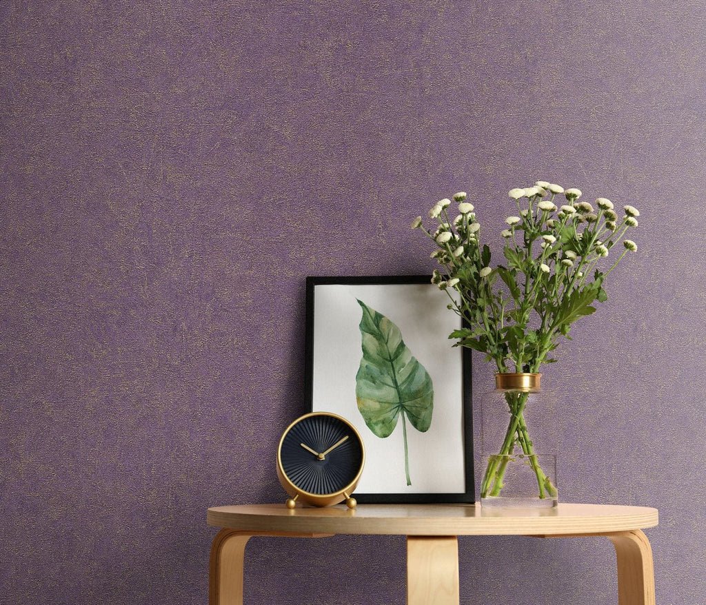 Izteiksmīgas tumši violetas tapetes ar spīdīgu efektu, 3752661, skats interjerā 3