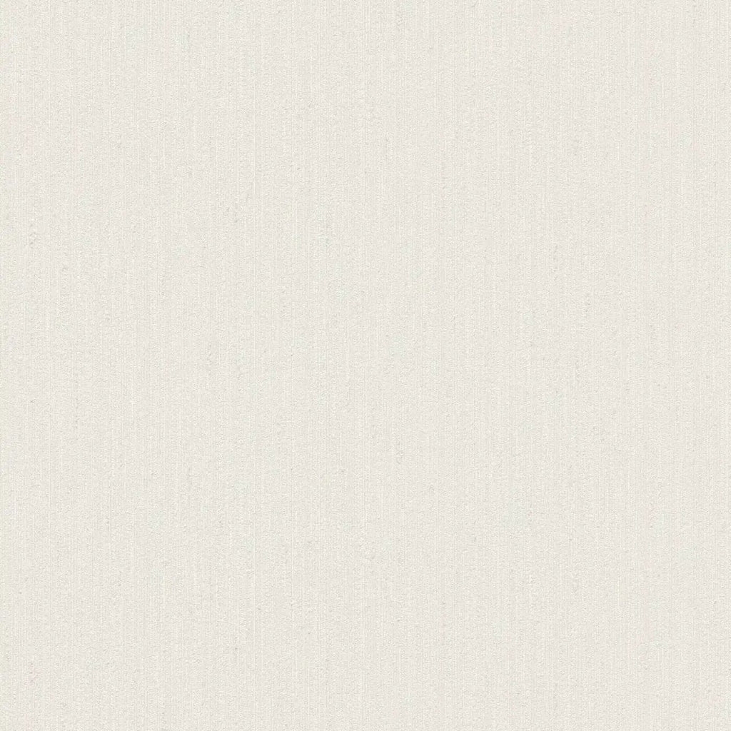 Baltas sienas tapetes ar gludu, minimālisma virsmu